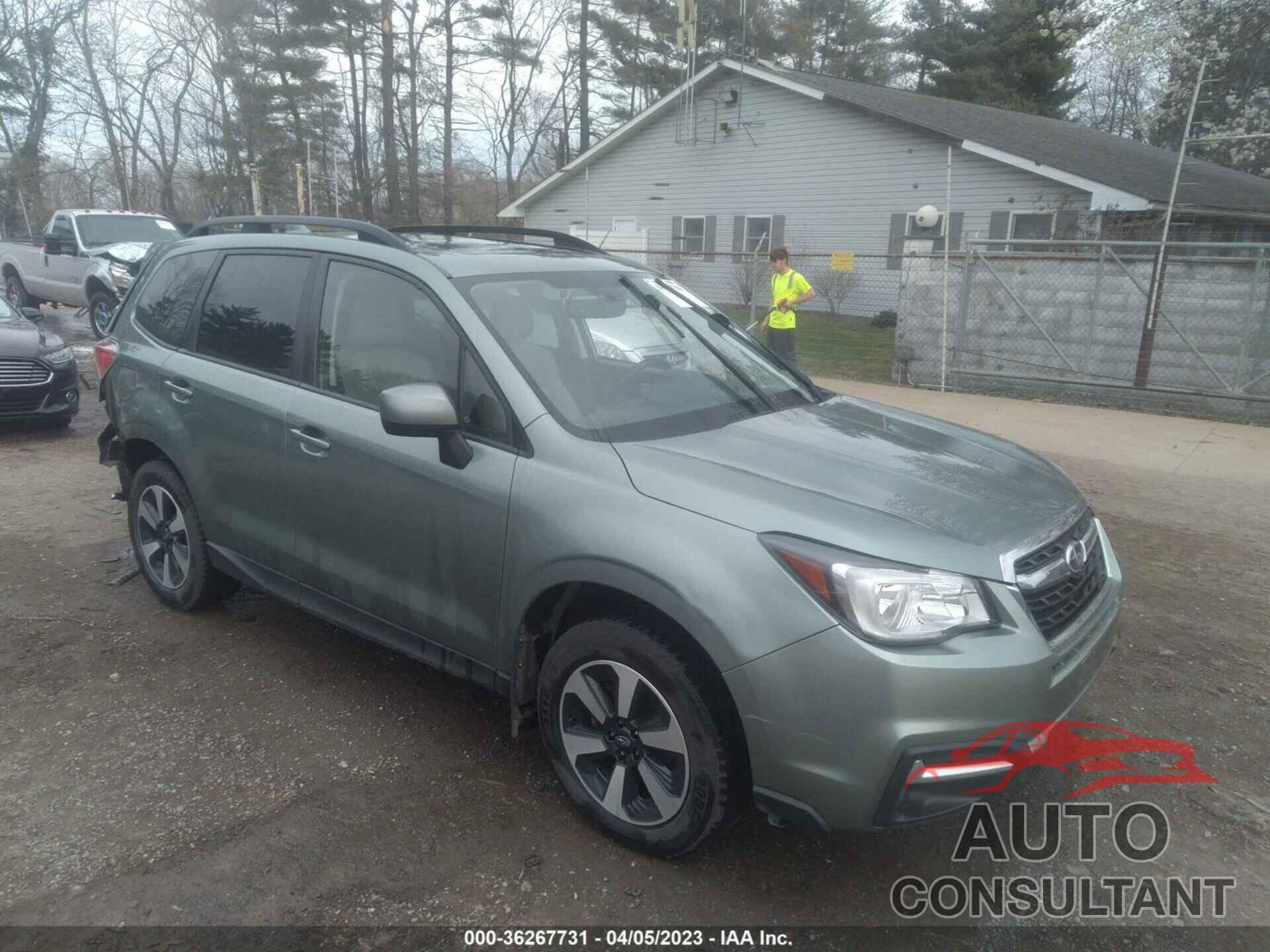 SUBARU FORESTER 2018 - JF2SJAGC2JH490487