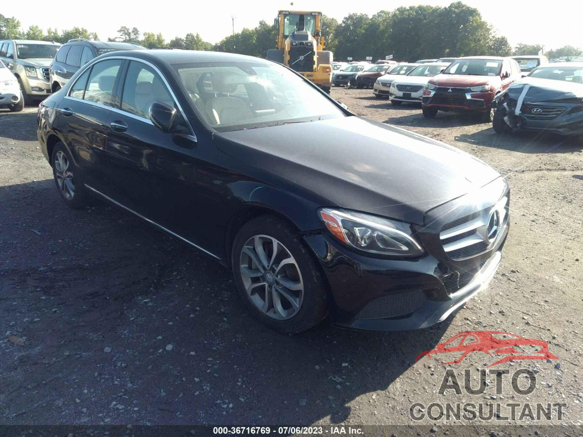 MERCEDES-BENZ C-CLASS 2015 - 55SWF4KB1FU001035