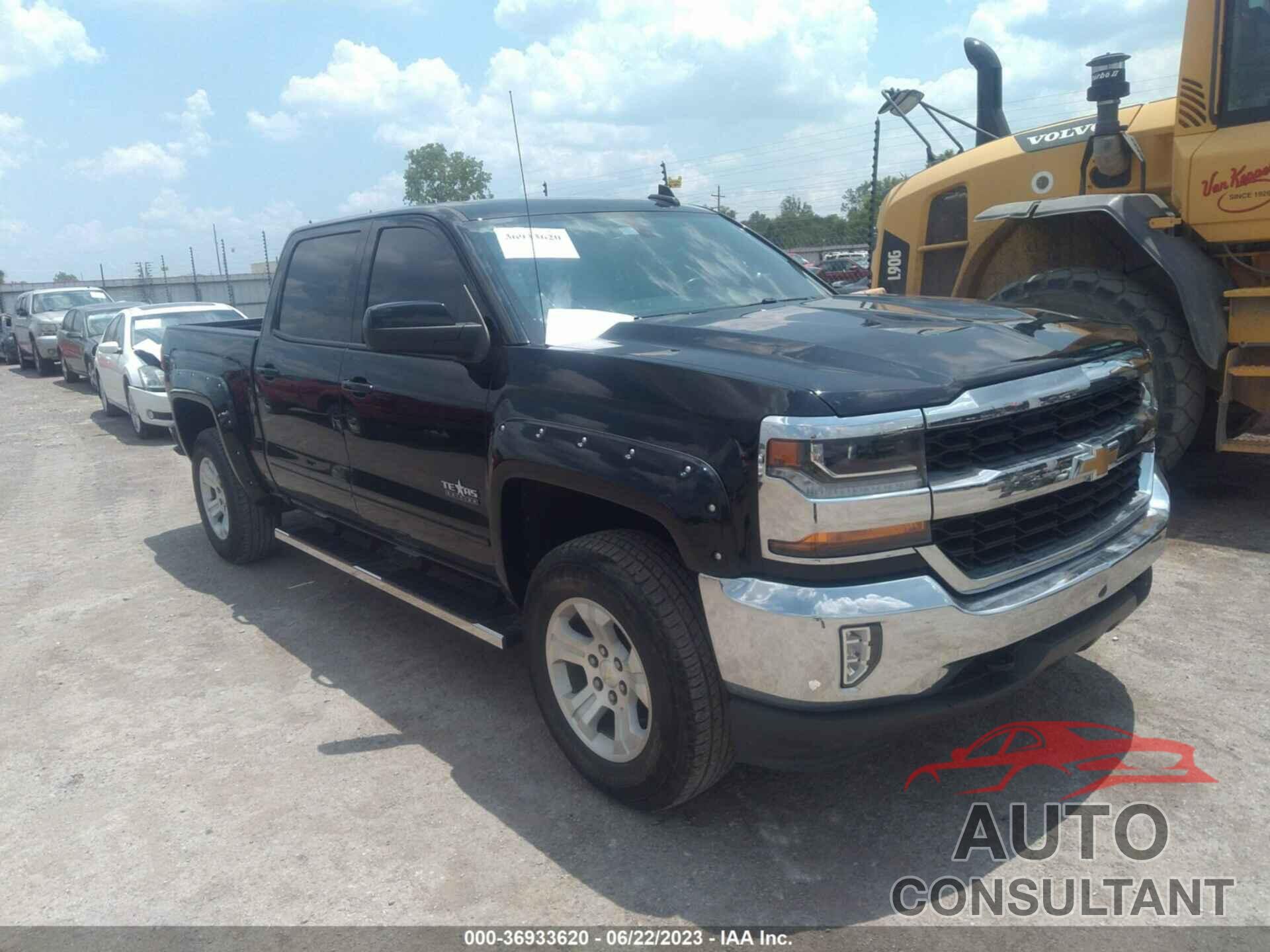 CHEVROLET SILVERADO 1500 2018 - 3GCUKREC6JG248284
