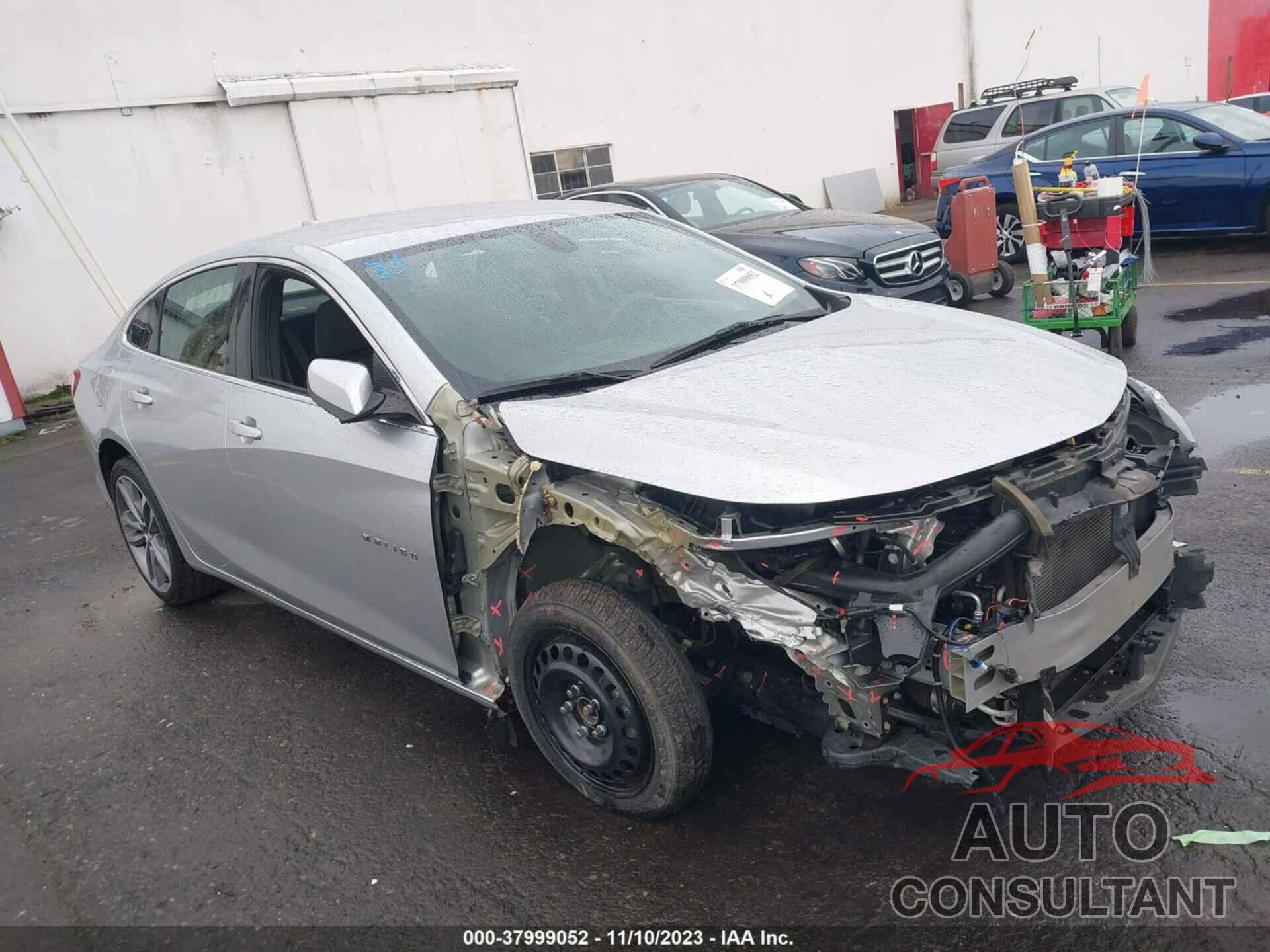 CHEVROLET MALIBU 2021 - 1G1ZD5ST3MF004331