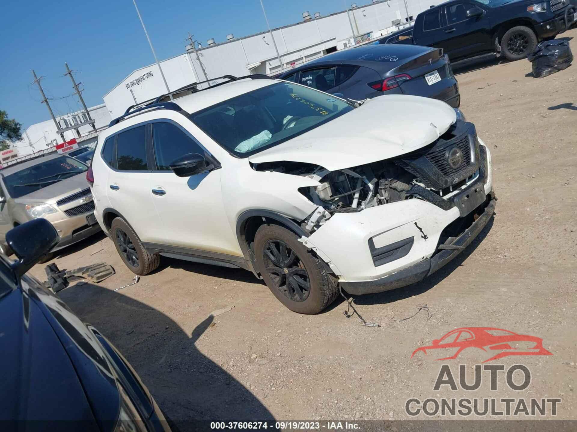 NISSAN ROGUE 2018 - 5N1AT2MT0JC835586