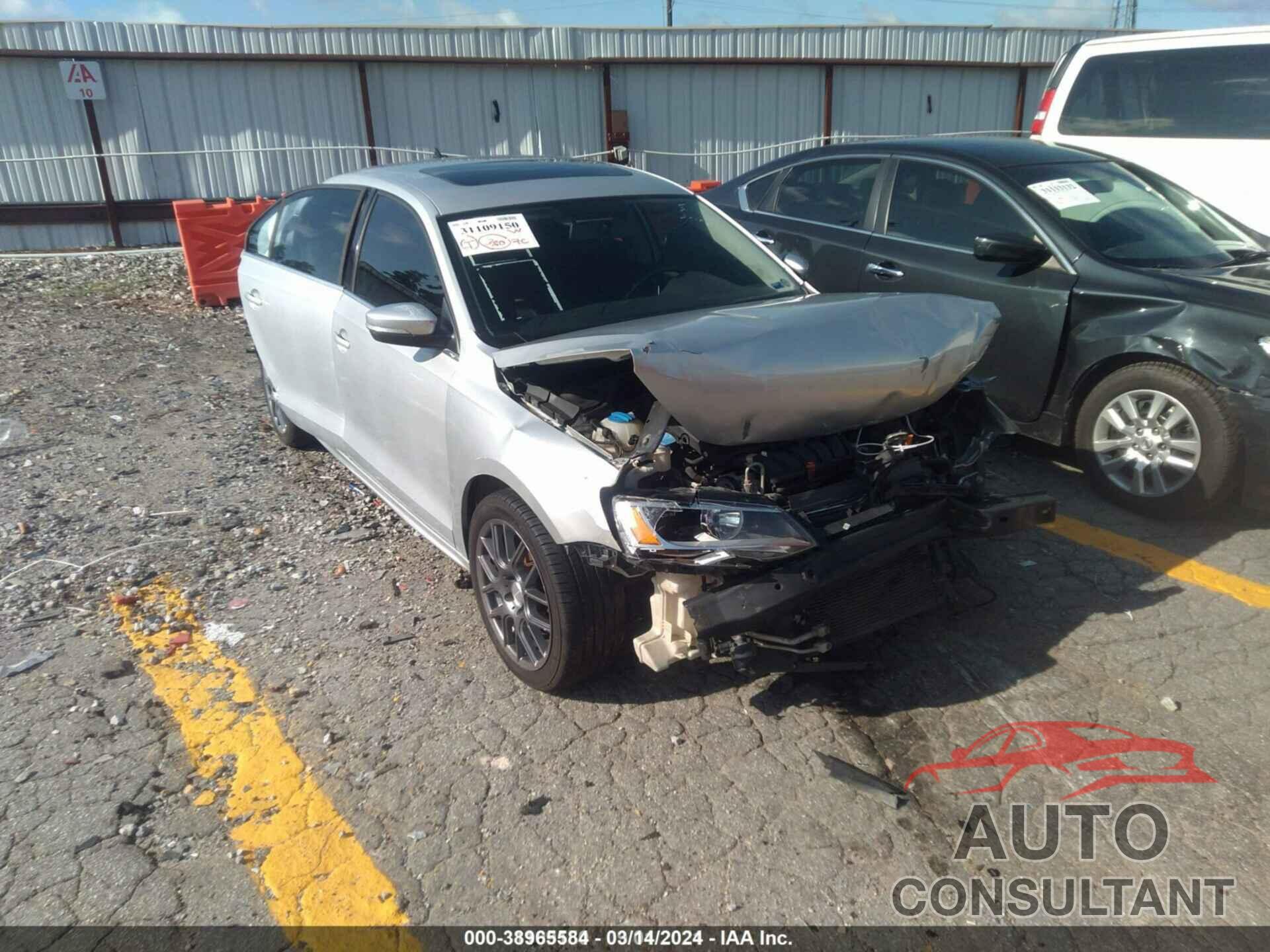 VOLKSWAGEN JETTA 2011 - 3VWLX7AJ6BM307484