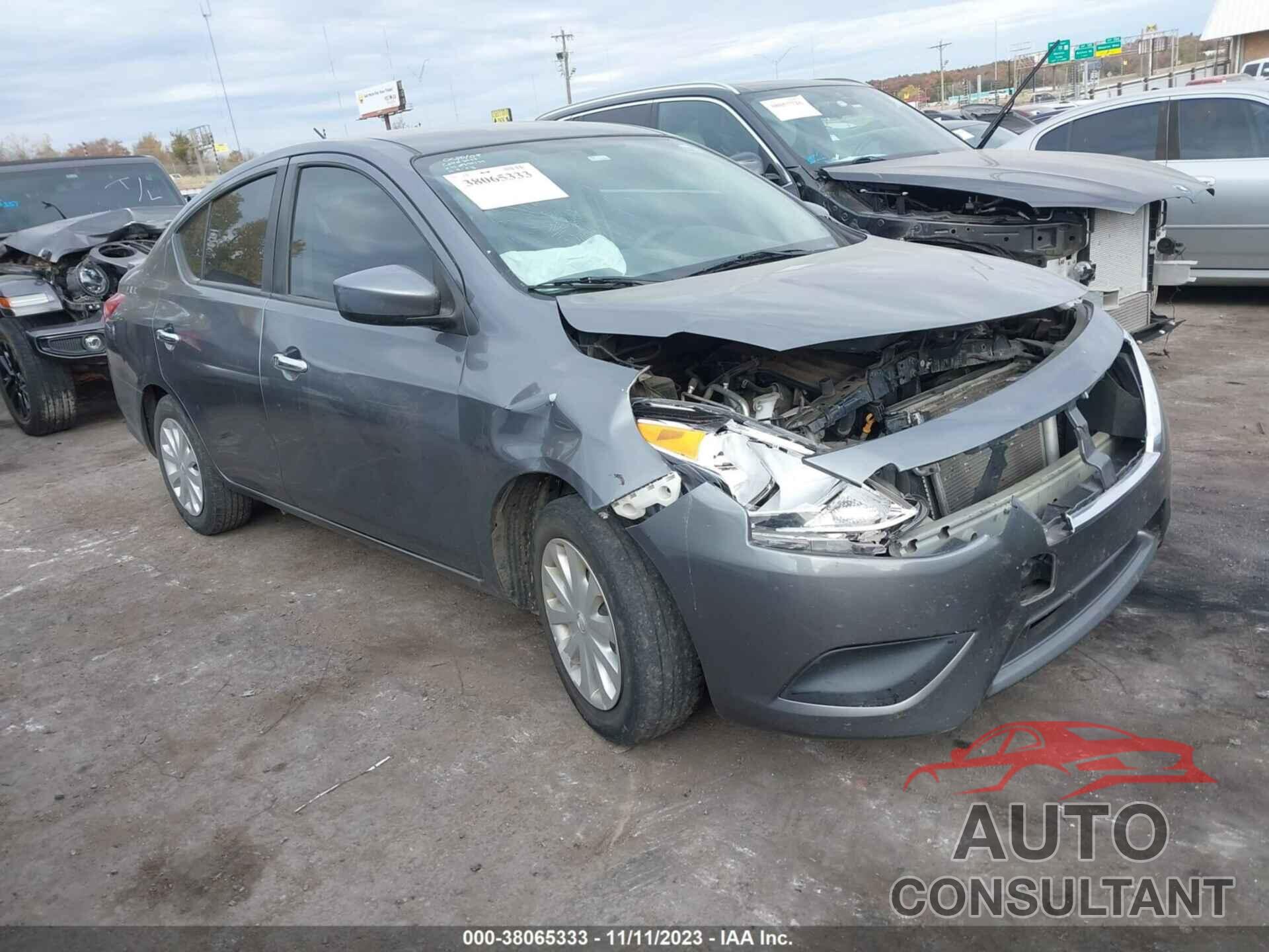 NISSAN VERSA 2019 - 3N1CN7AP1KL840199