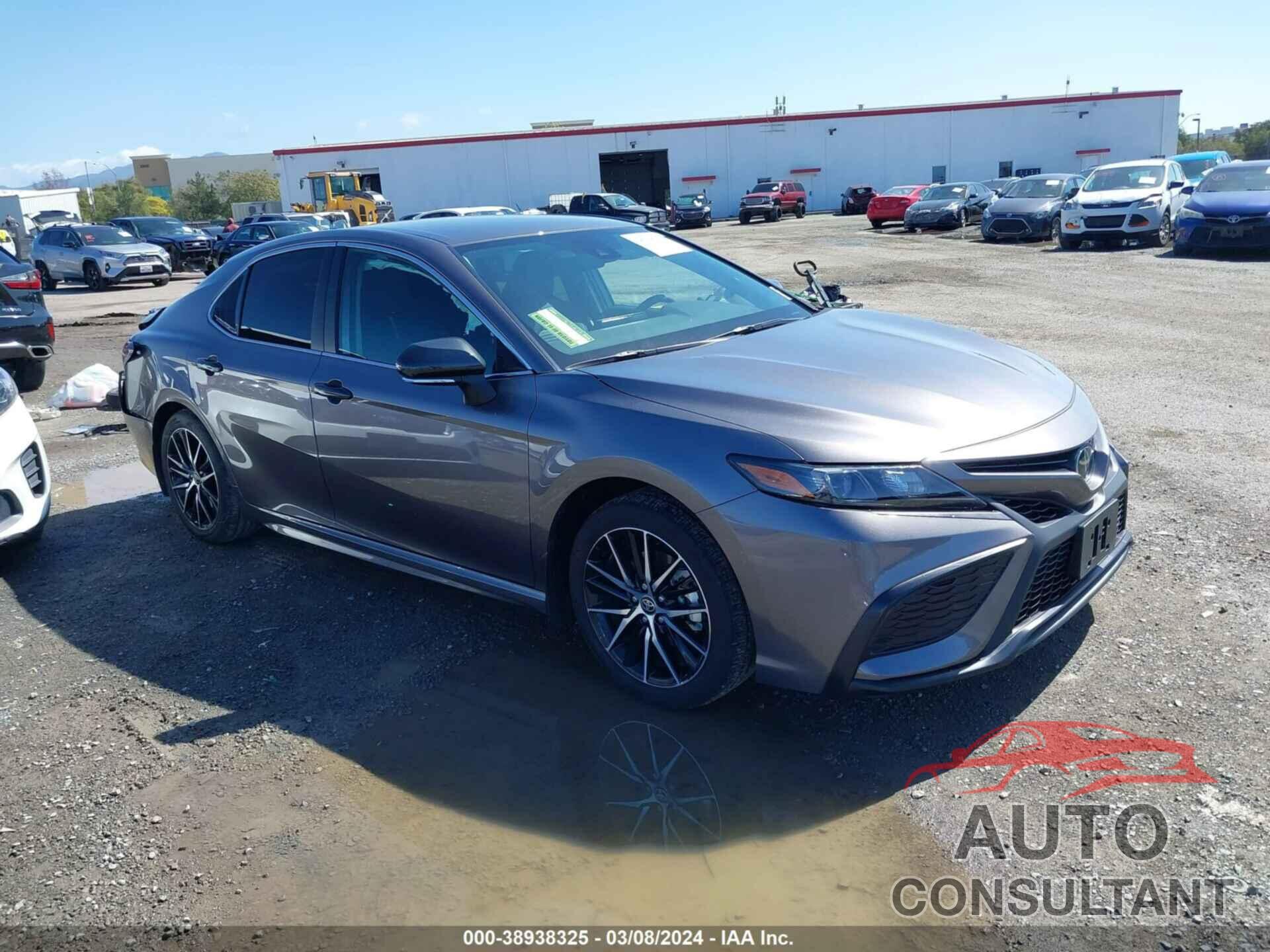 TOYOTA CAMRY 2024 - 4T1G11AK4RU228134