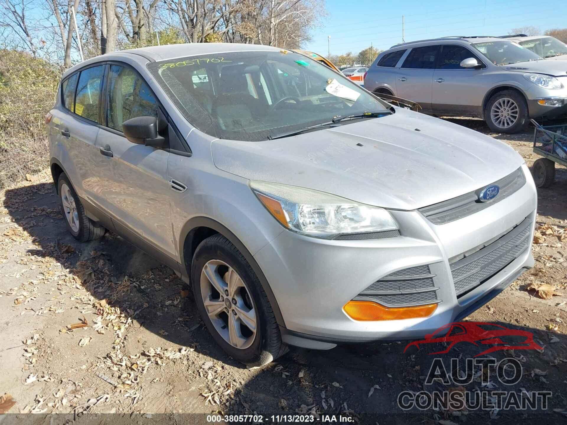 FORD ESCAPE 2016 - 1FMCU0F79GUA37360