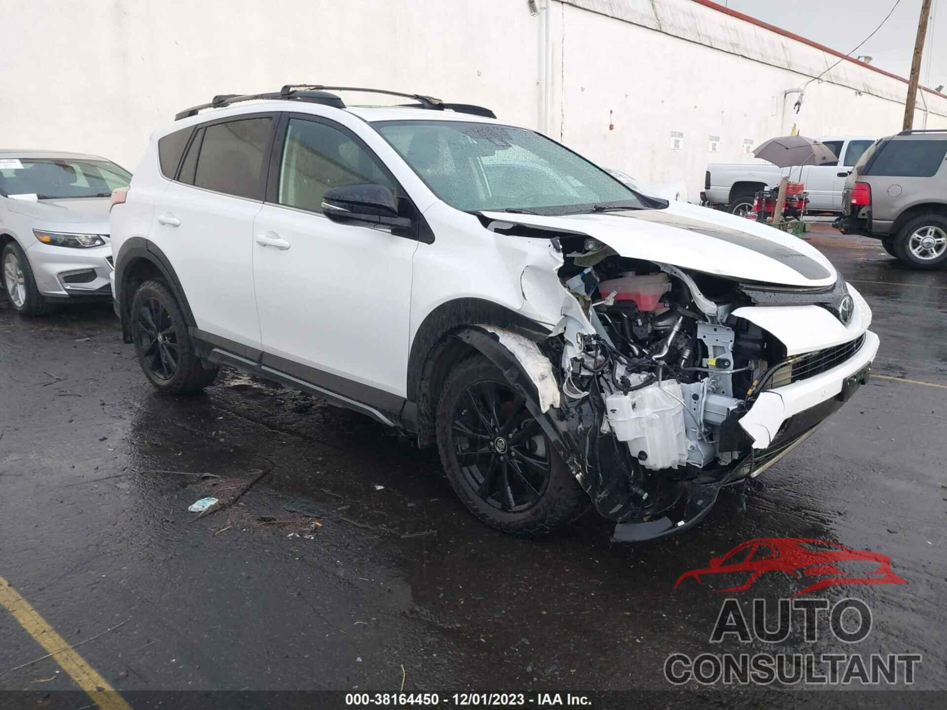 TOYOTA RAV4 2018 - 2T3RFREV3JW721182