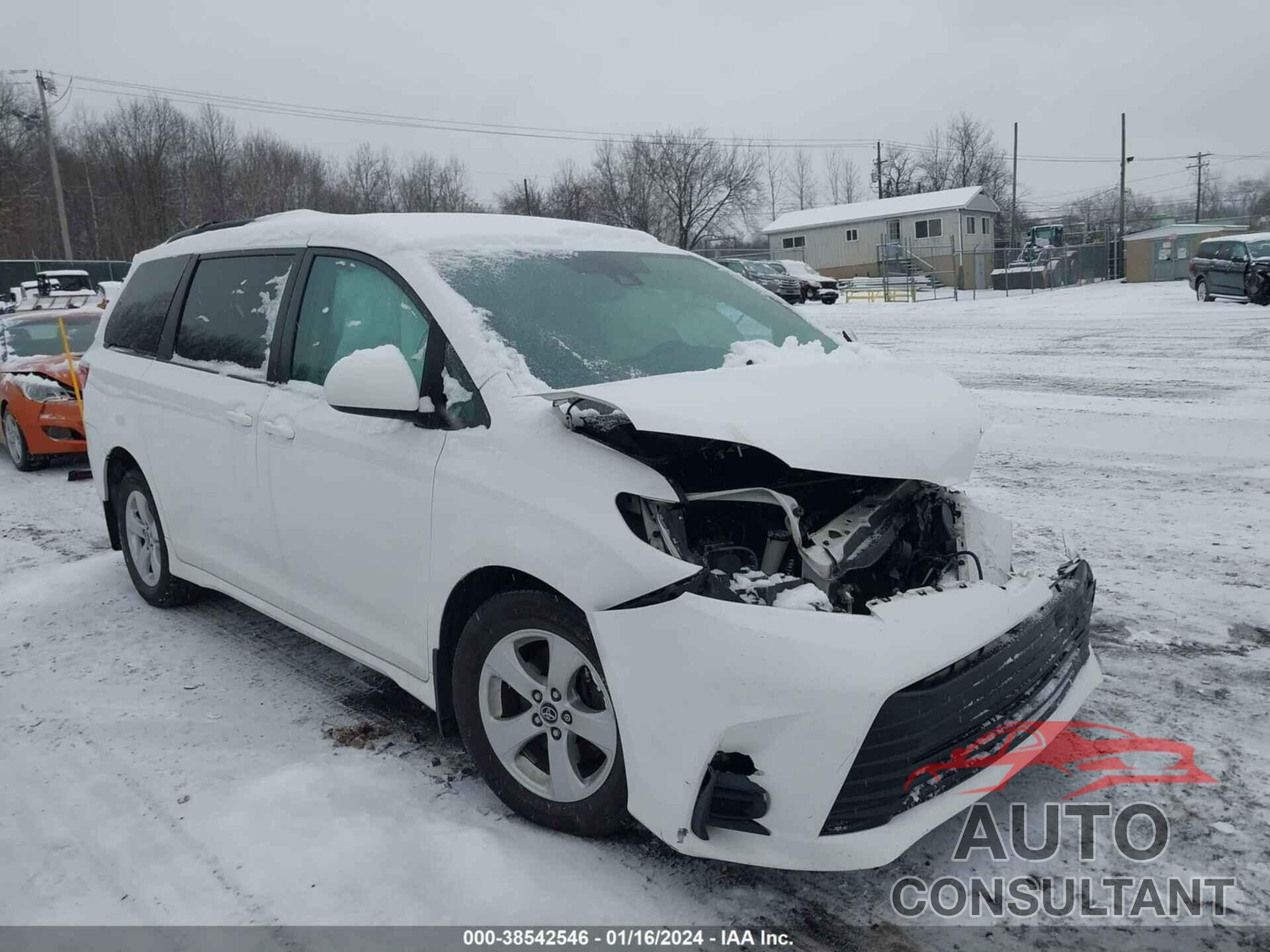 TOYOTA SIENNA 2018 - 5TDKZ3DC0JS959580