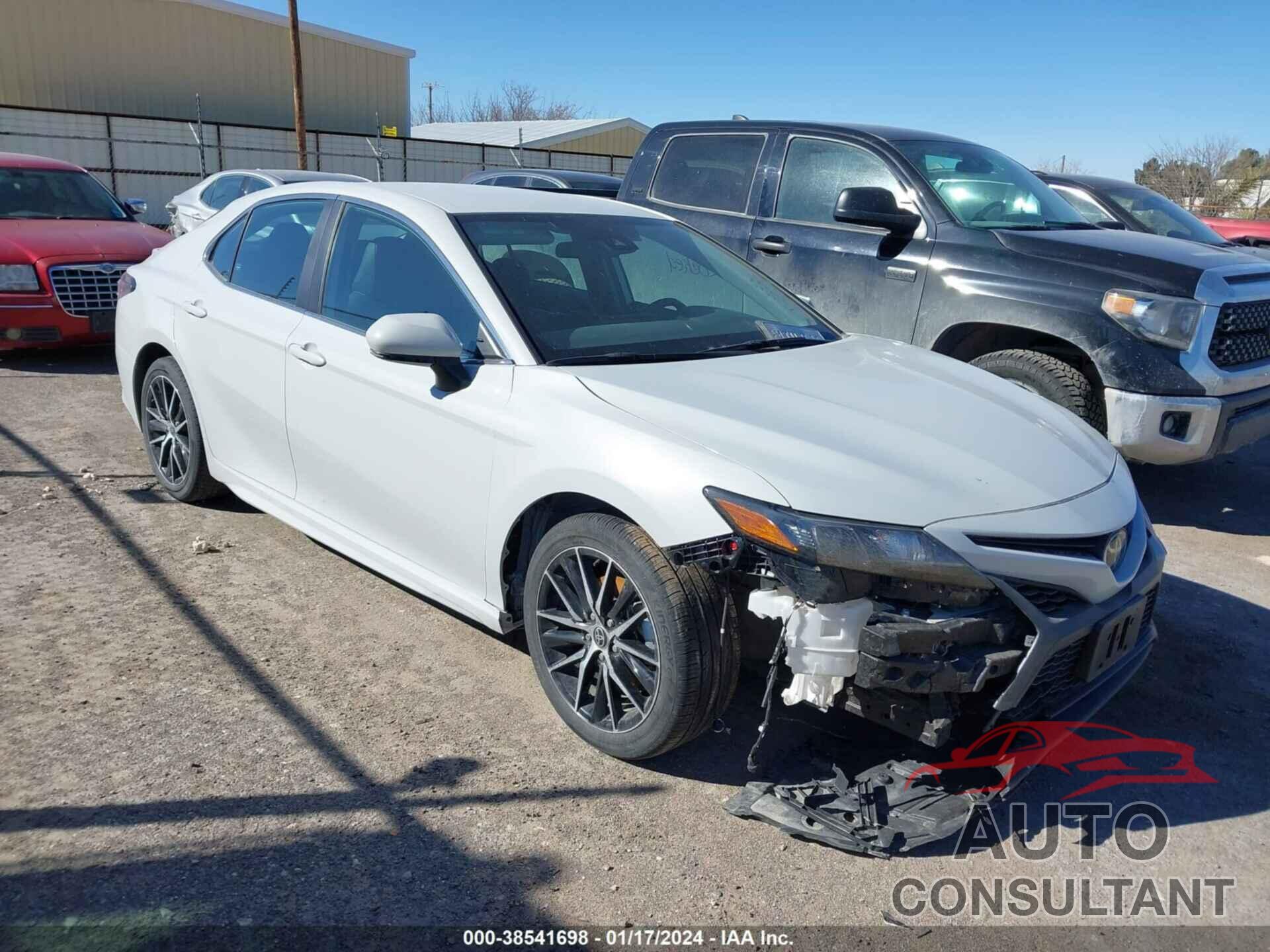 TOYOTA CAMRY 2023 - 4T1G11AK4PU173326