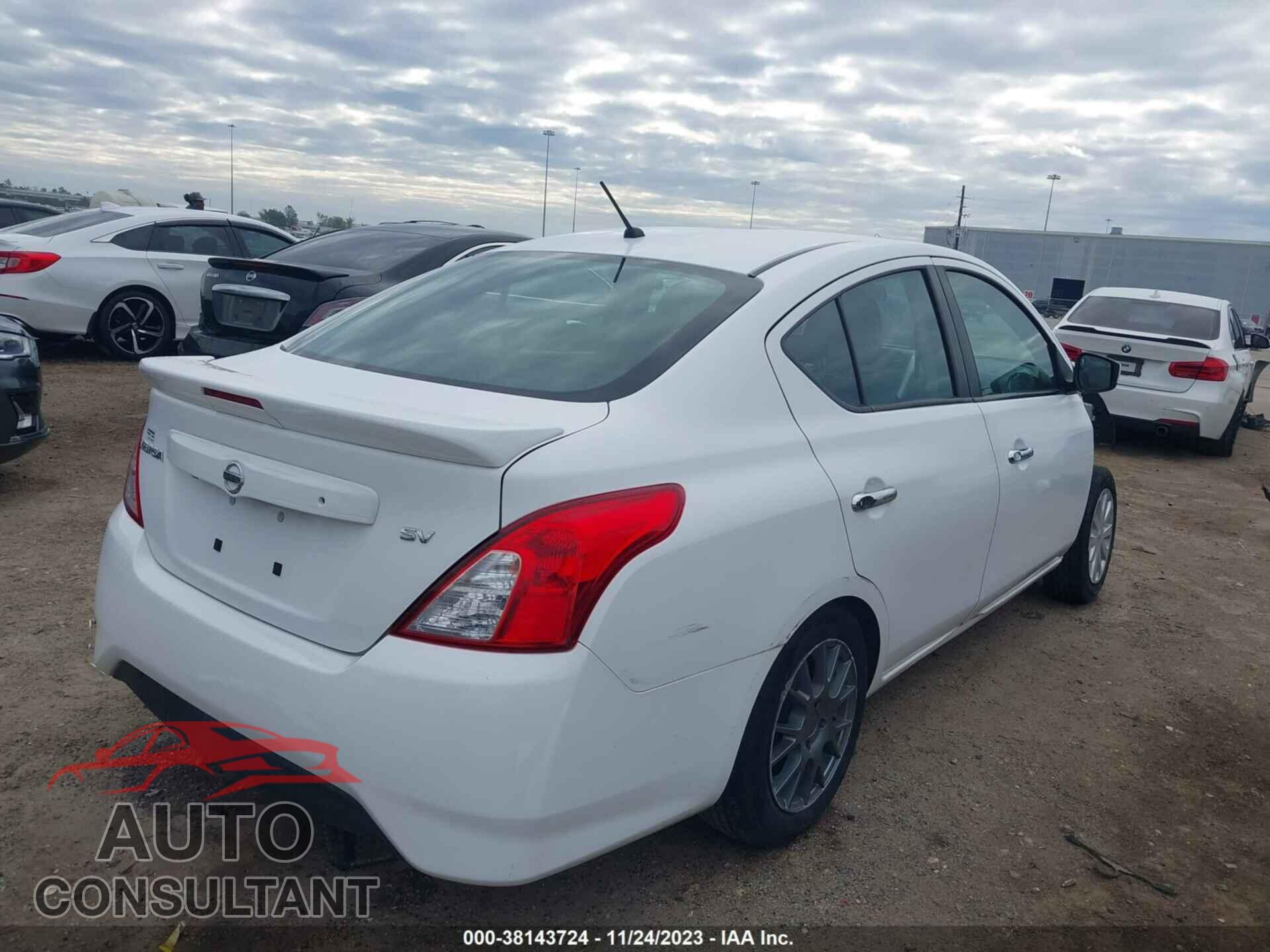 NISSAN VERSA 2019 - 3N1CN7AP3KL878629