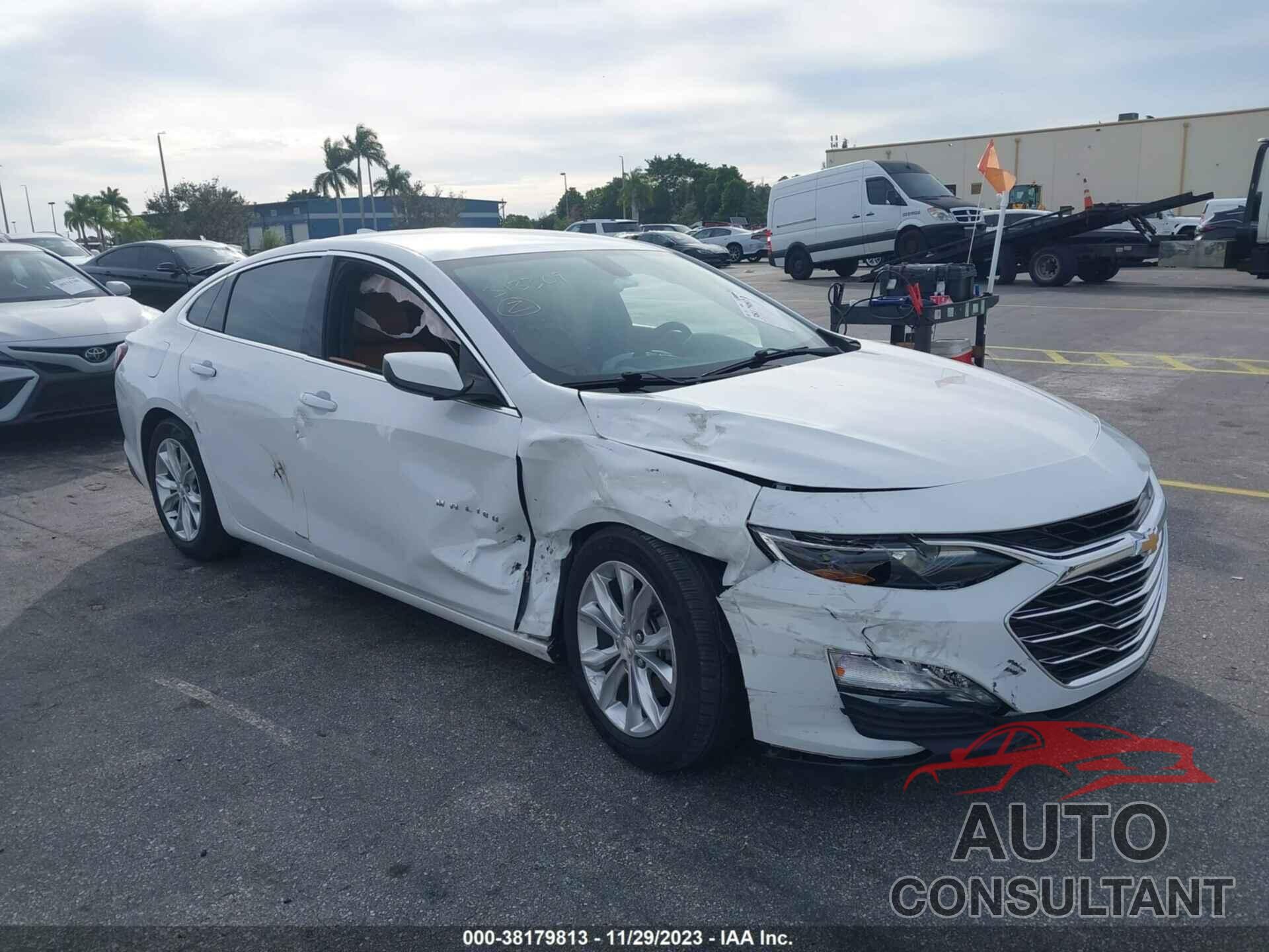 CHEVROLET MALIBU 2019 - 1G1ZD5ST0KF127632