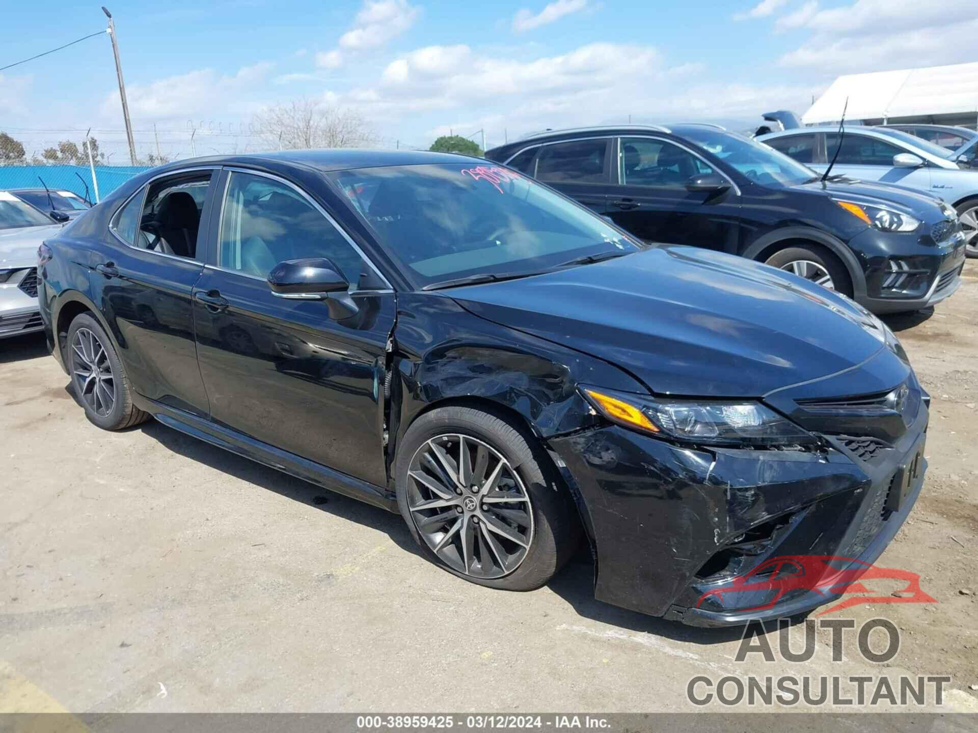 TOYOTA CAMRY 2024 - 4T1G11AK1RU872593