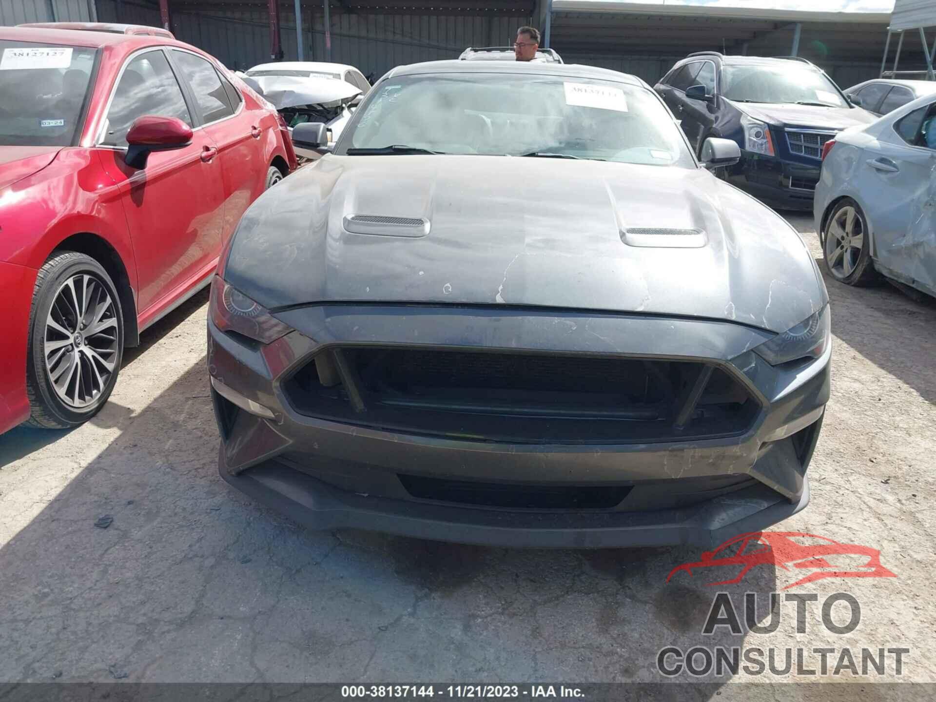 FORD MUSTANG 2018 - 1FA6P8TH6J5167320