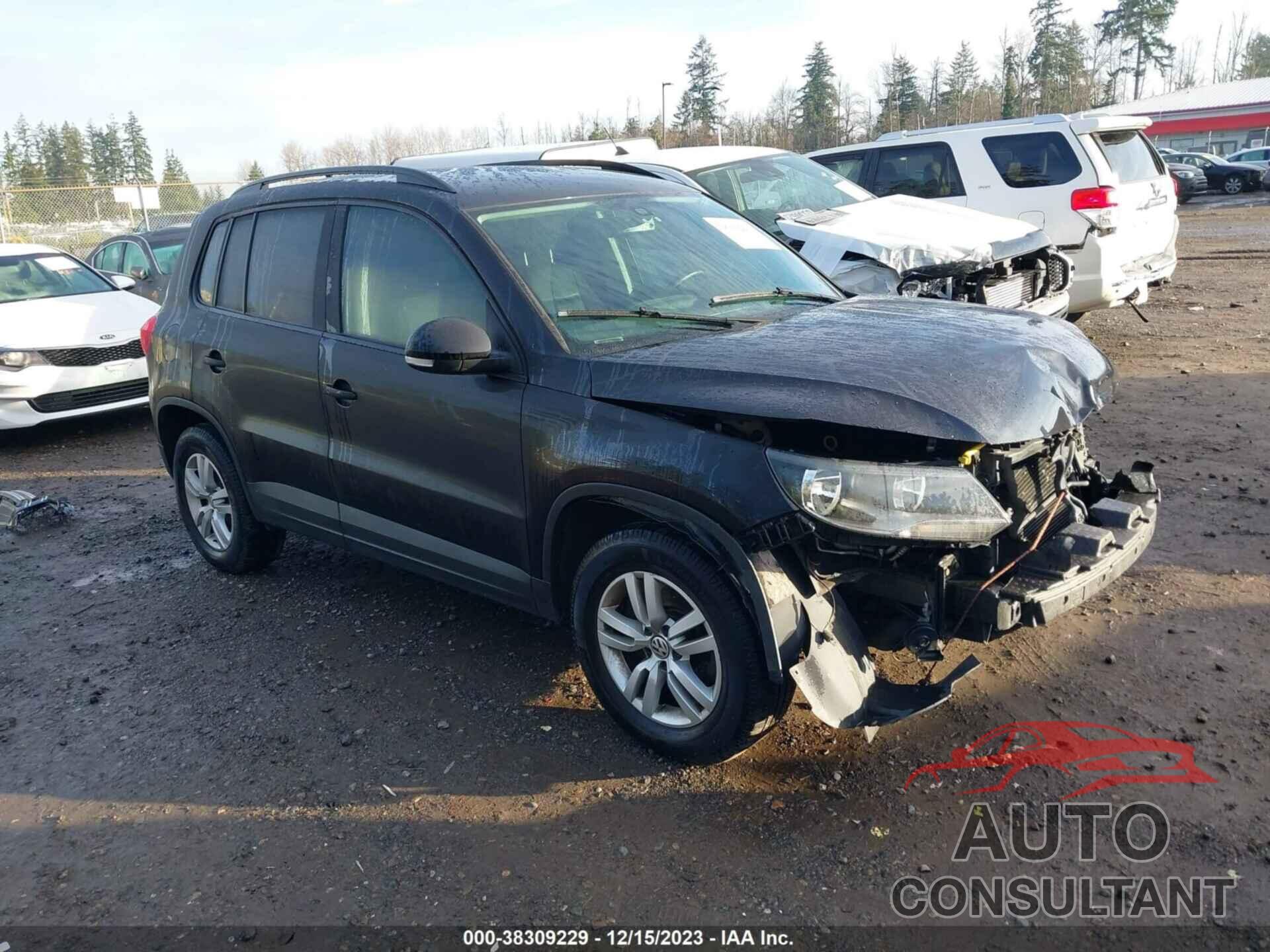 VOLKSWAGEN TIGUAN 2017 - WVGBV7AX7HW504841