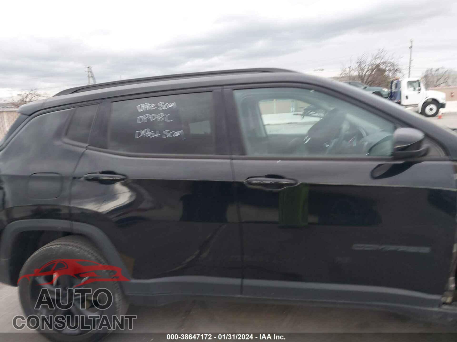 JEEP COMPASS 2020 - 3C4NJDBB5LT240564
