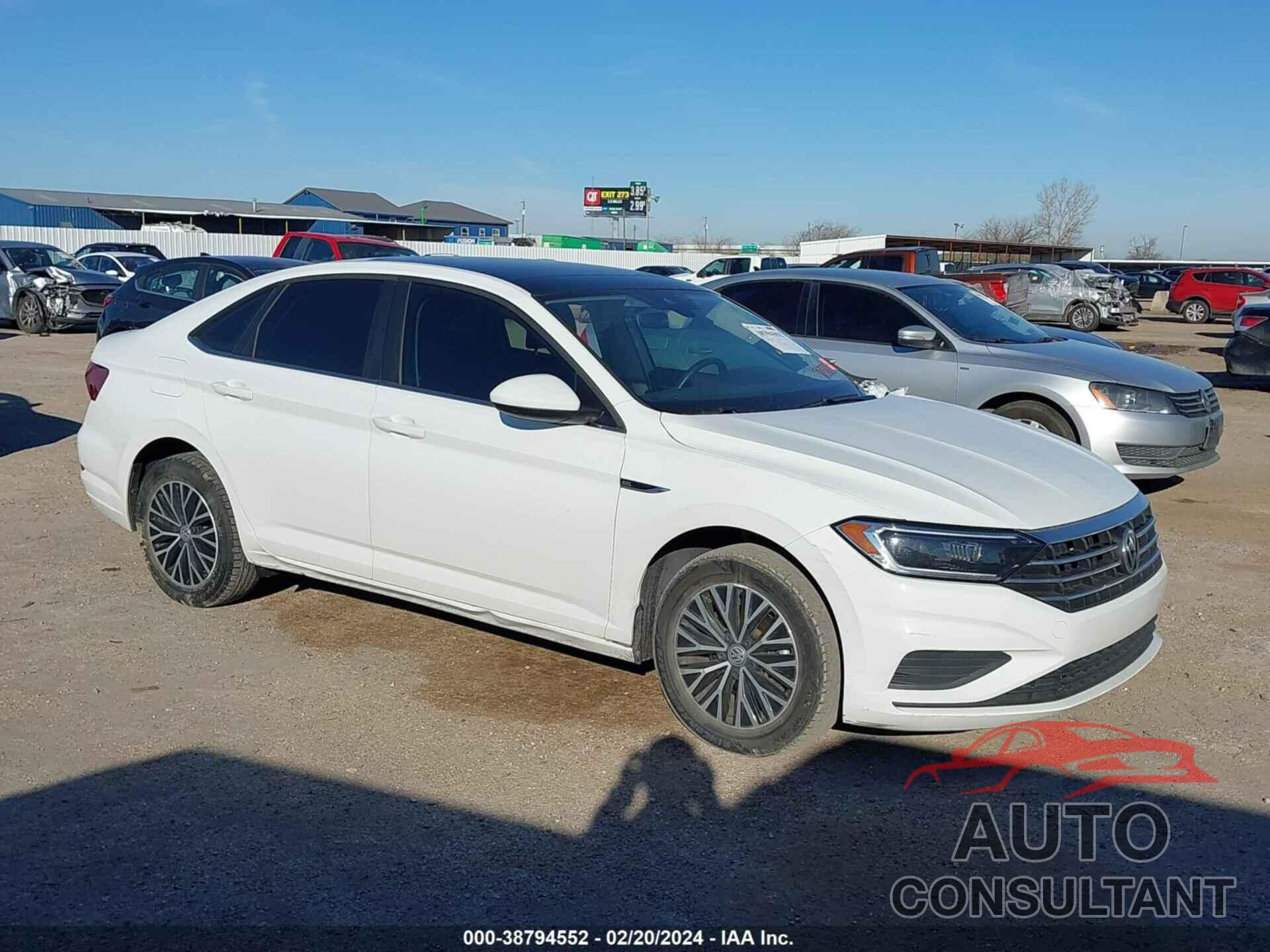 VOLKSWAGEN JETTA 2019 - 3VWE57BU5KM133303