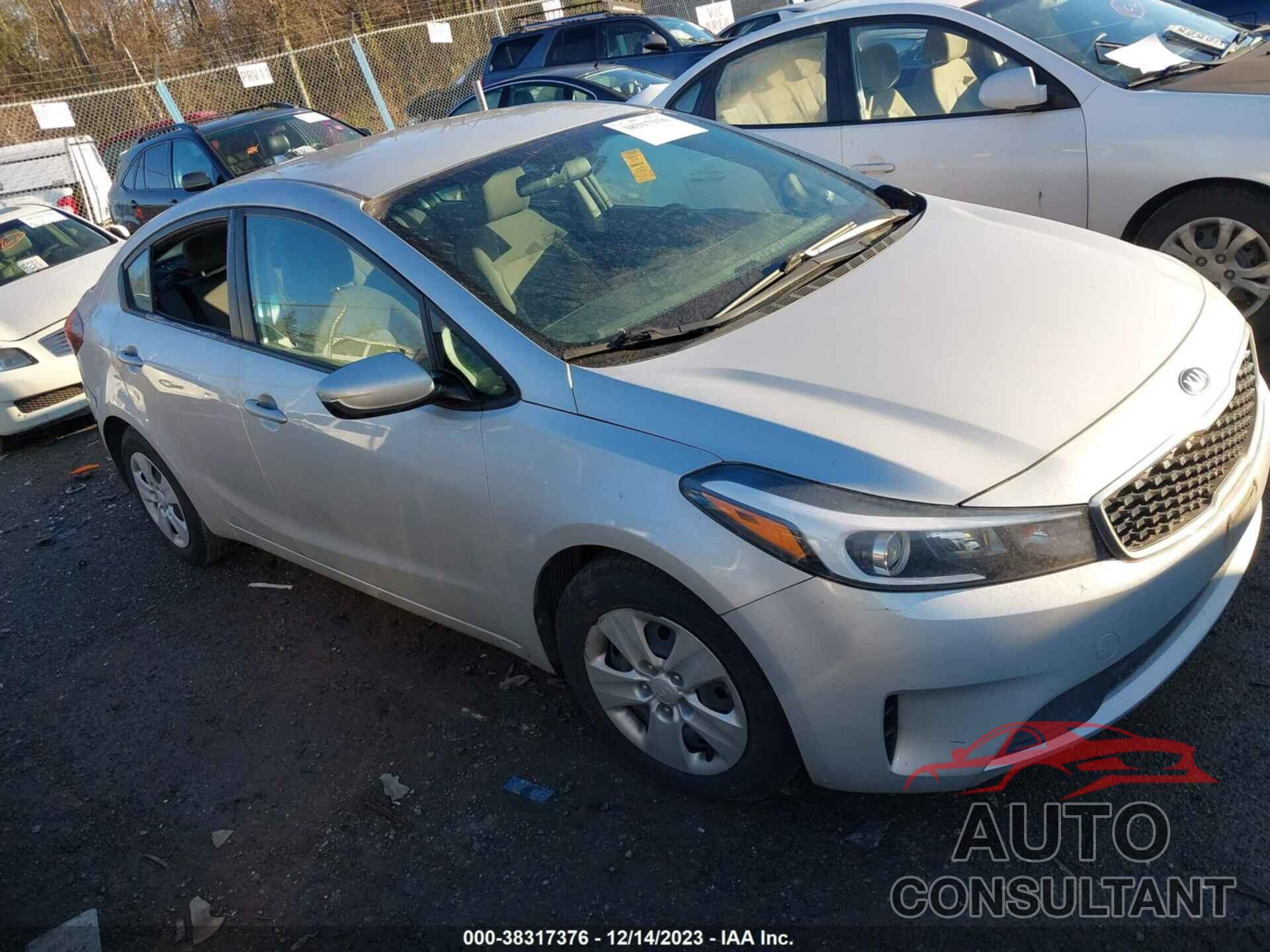 KIA FORTE 2017 - 3KPFK4A79HE068453