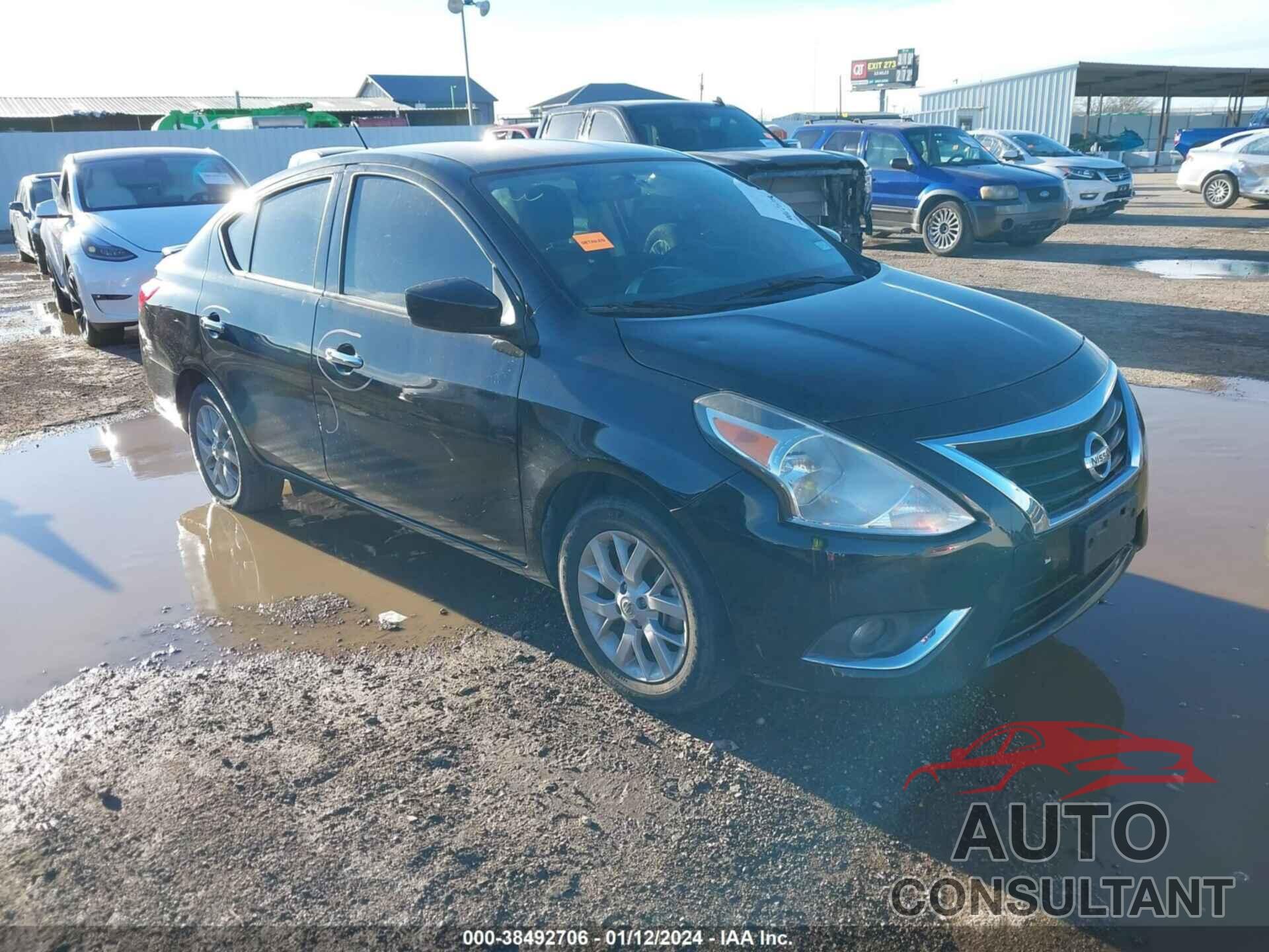 NISSAN VERSA 2019 - 3N1CN7APXKL825412