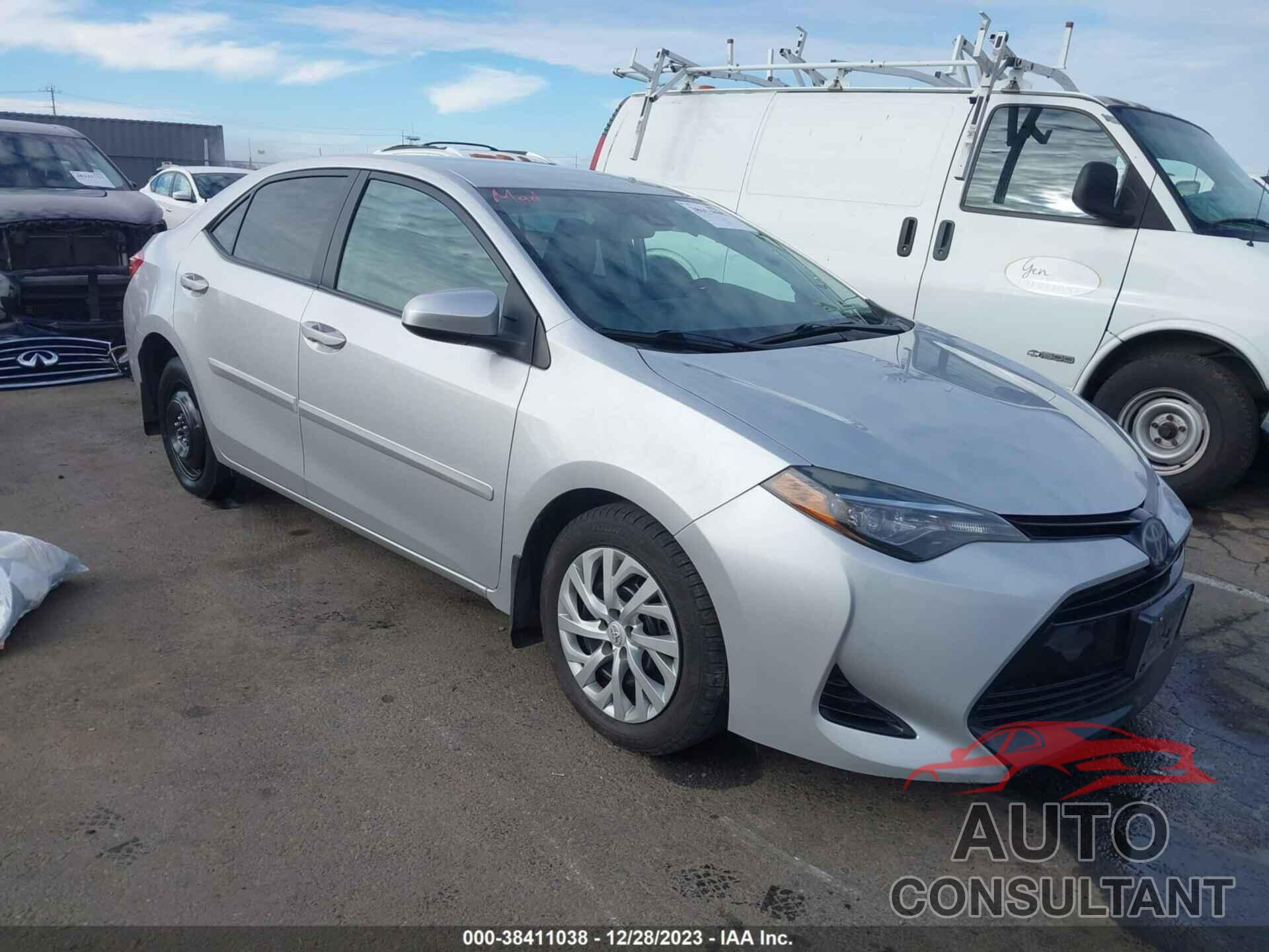 TOYOTA COROLLA 2018 - 5YFBURHE3JP749920