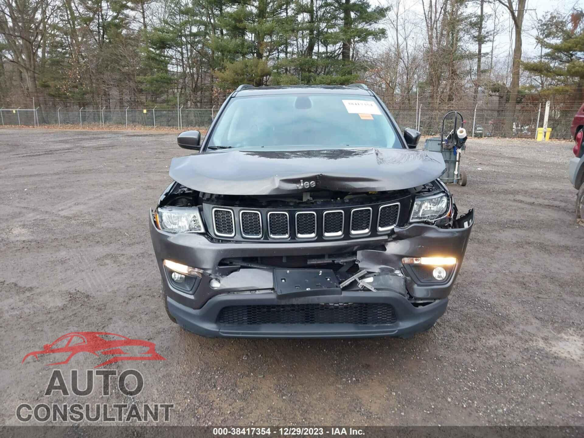 JEEP COMPASS 2018 - 3C4NJDBB2JT361162