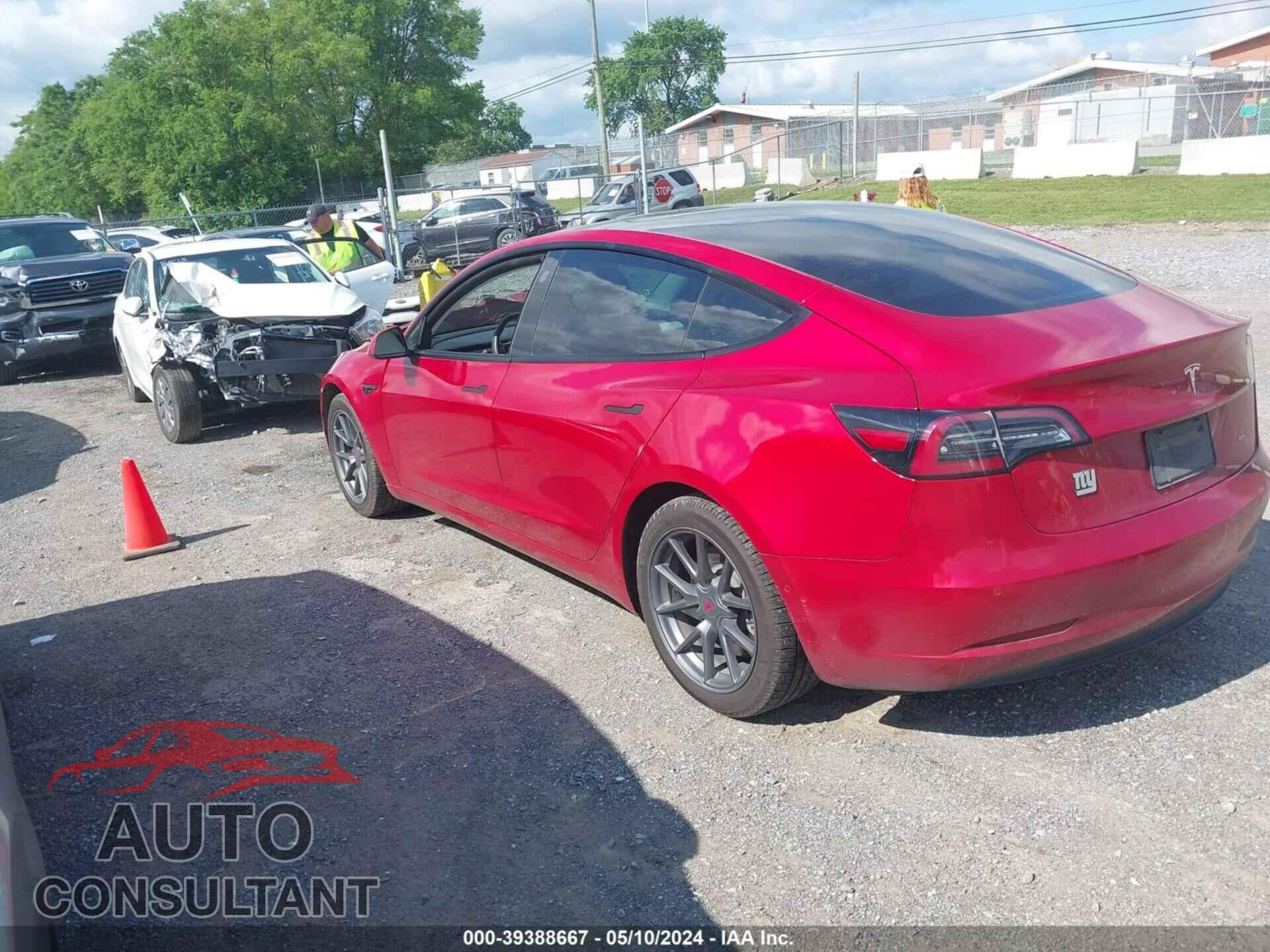 TESLA MODEL 3 2021 - 5YJ3E1EB9MF860212