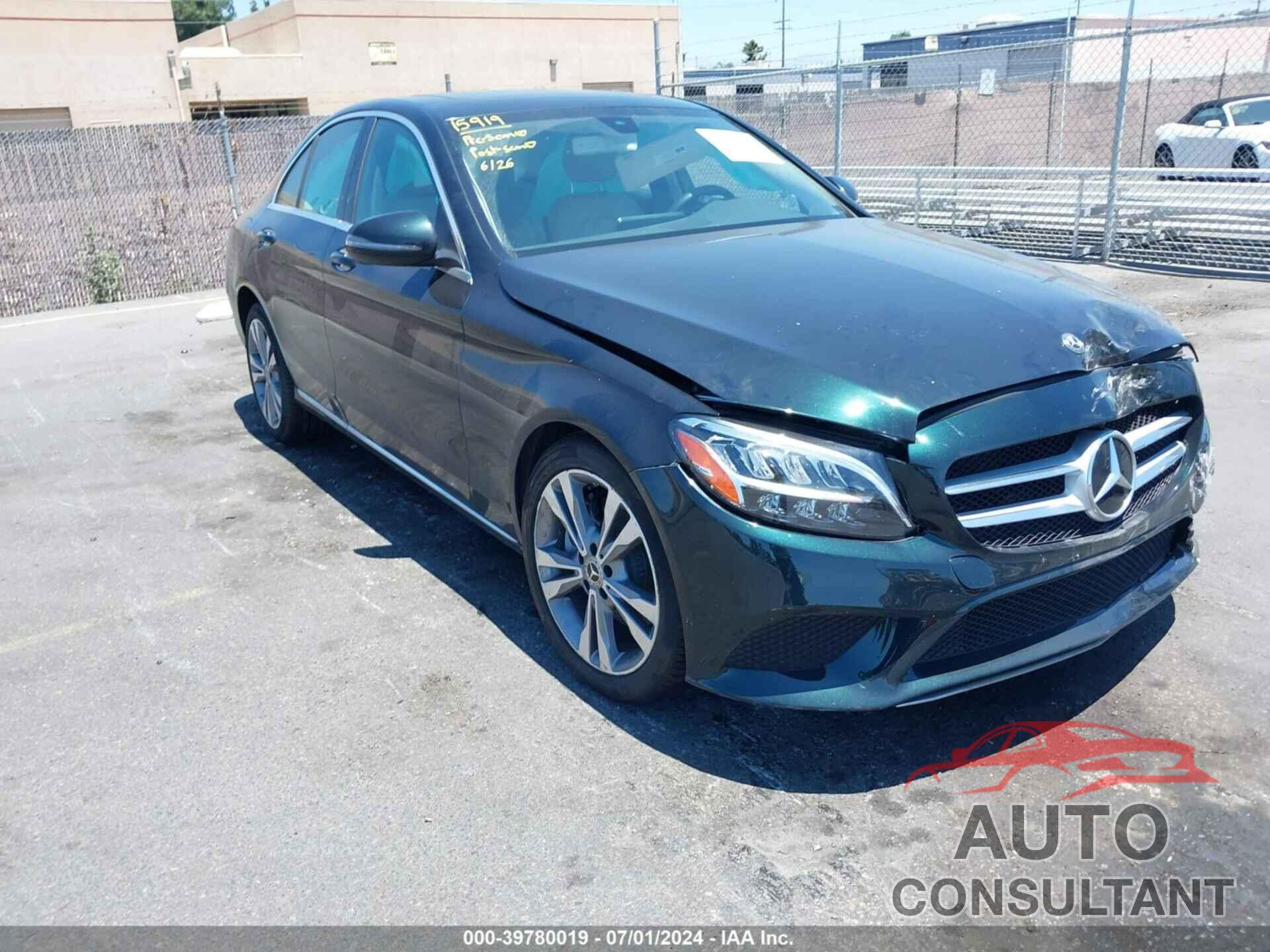 MERCEDES-BENZ C 300 2019 - 55SWF8DB8KU294348