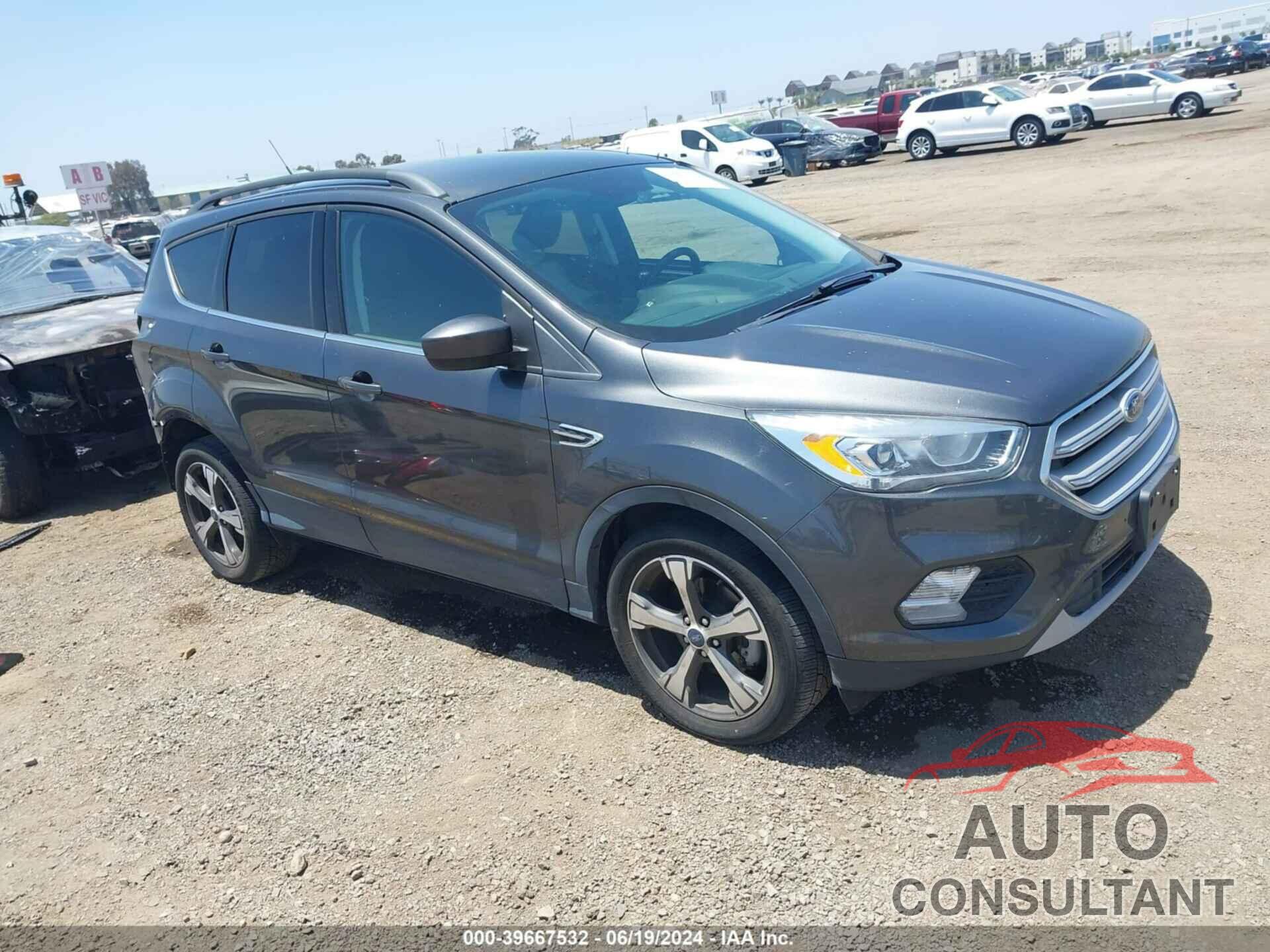 FORD ESCAPE 2018 - 1FMCU0HD4JUC09207