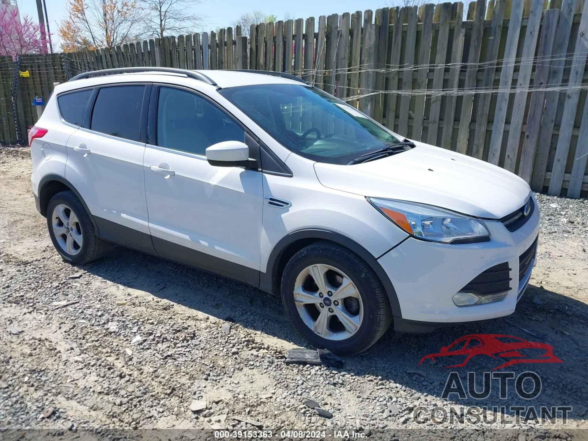 FORD ESCAPE 2016 - 1FMCU0GX3GUC52117