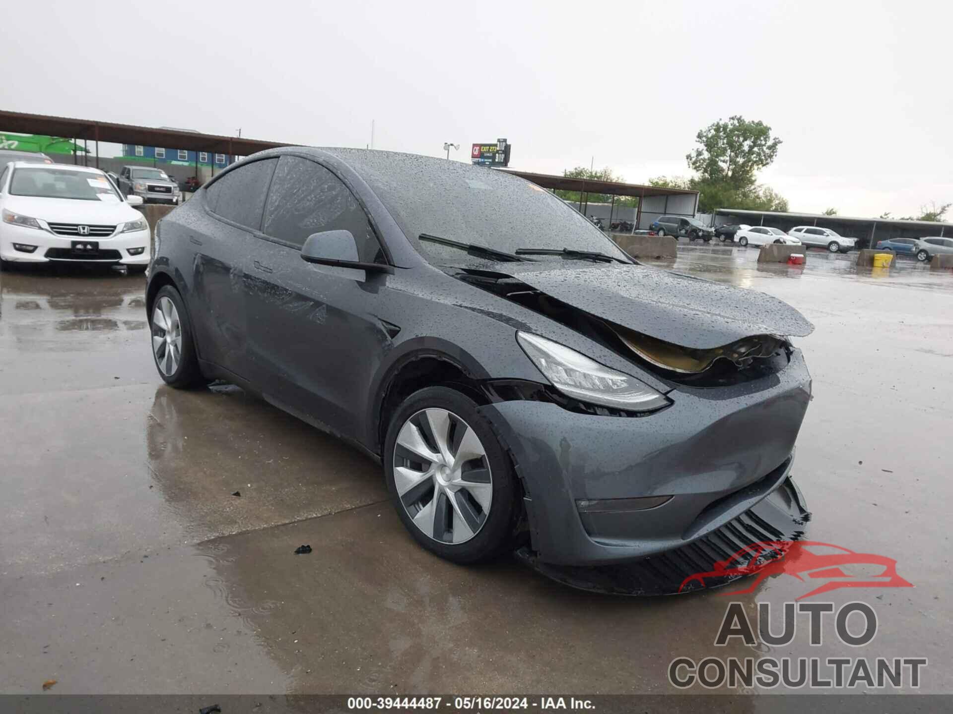 TESLA MODEL Y 2021 - 5YJYGDED1MF122035