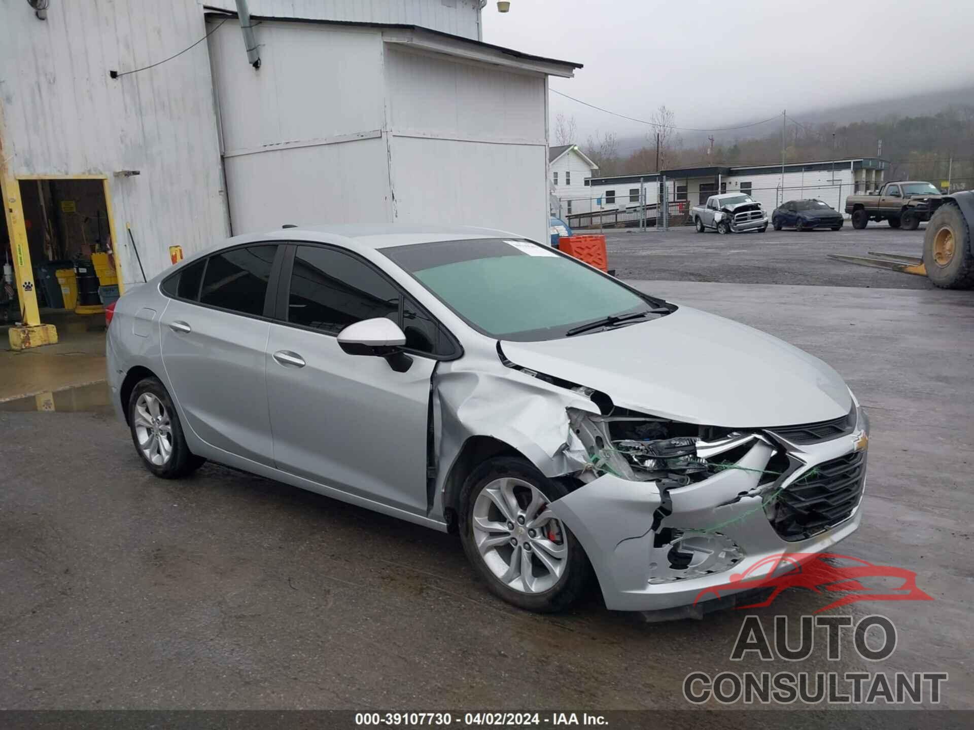 CHEVROLET CRUZE 2019 - 1G1BC5SM7K7106882