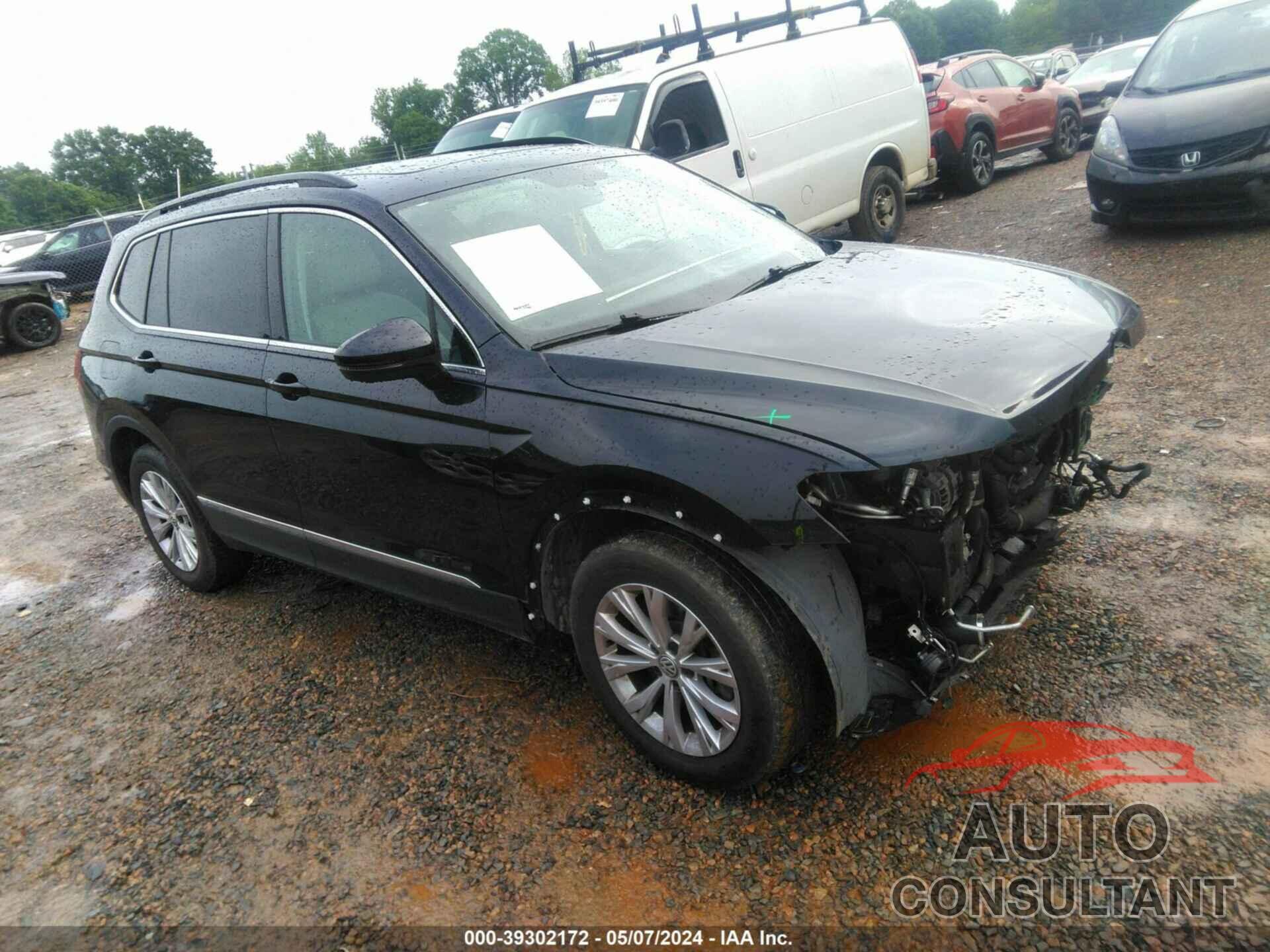 VOLKSWAGEN TIGUAN 2018 - 3VV2B7AX9JM171692