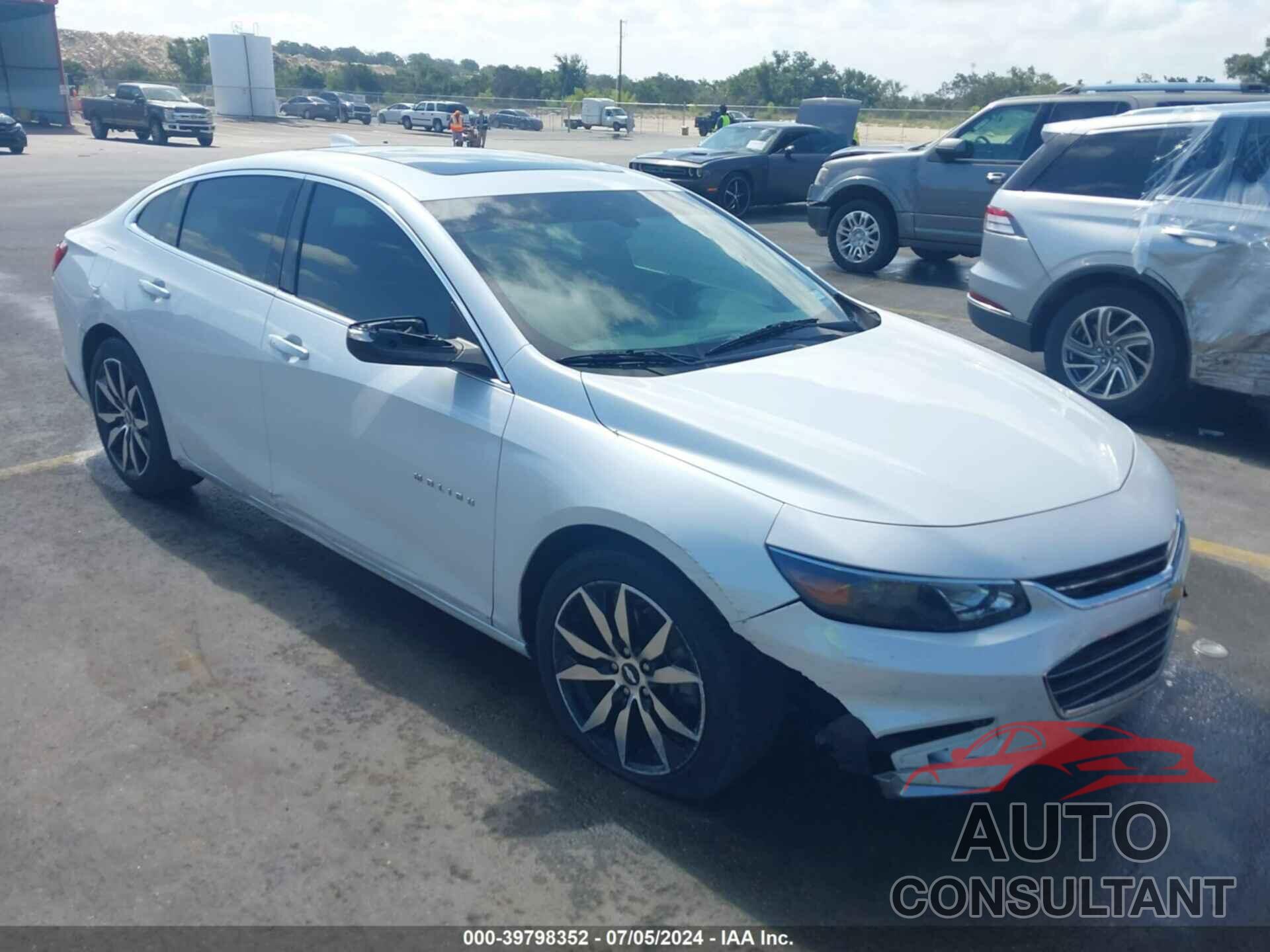 CHEVROLET MALIBU 2016 - 1G1ZE5ST3GF266772