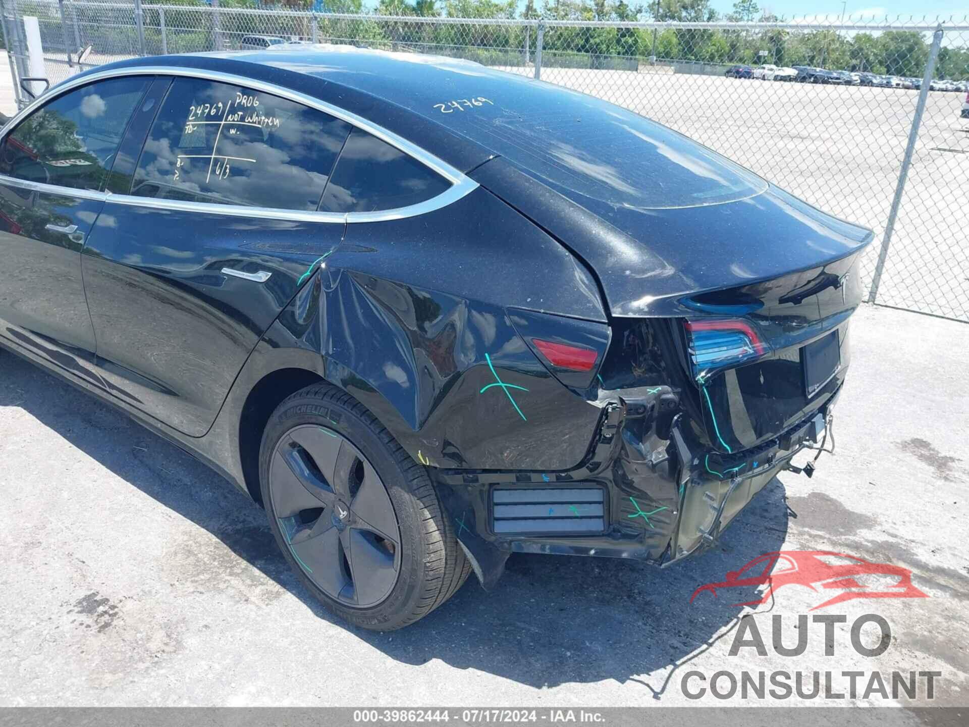 TESLA MODEL 3 2018 - 5YJ3E1EA1JF173115