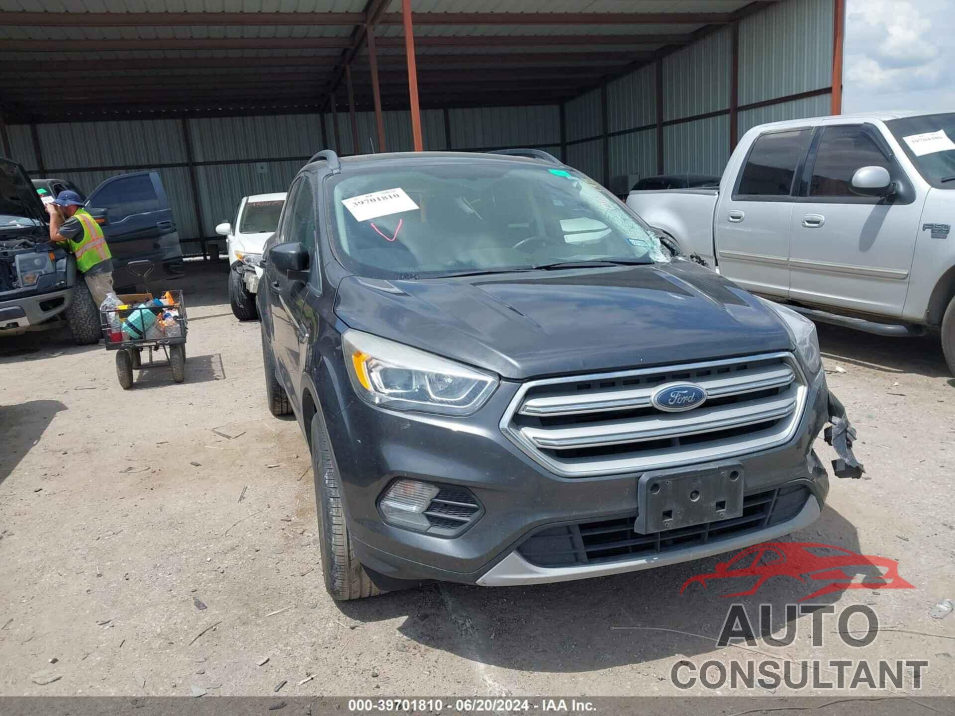 FORD ESCAPE 2018 - 1FMCU0HD2JUB60458