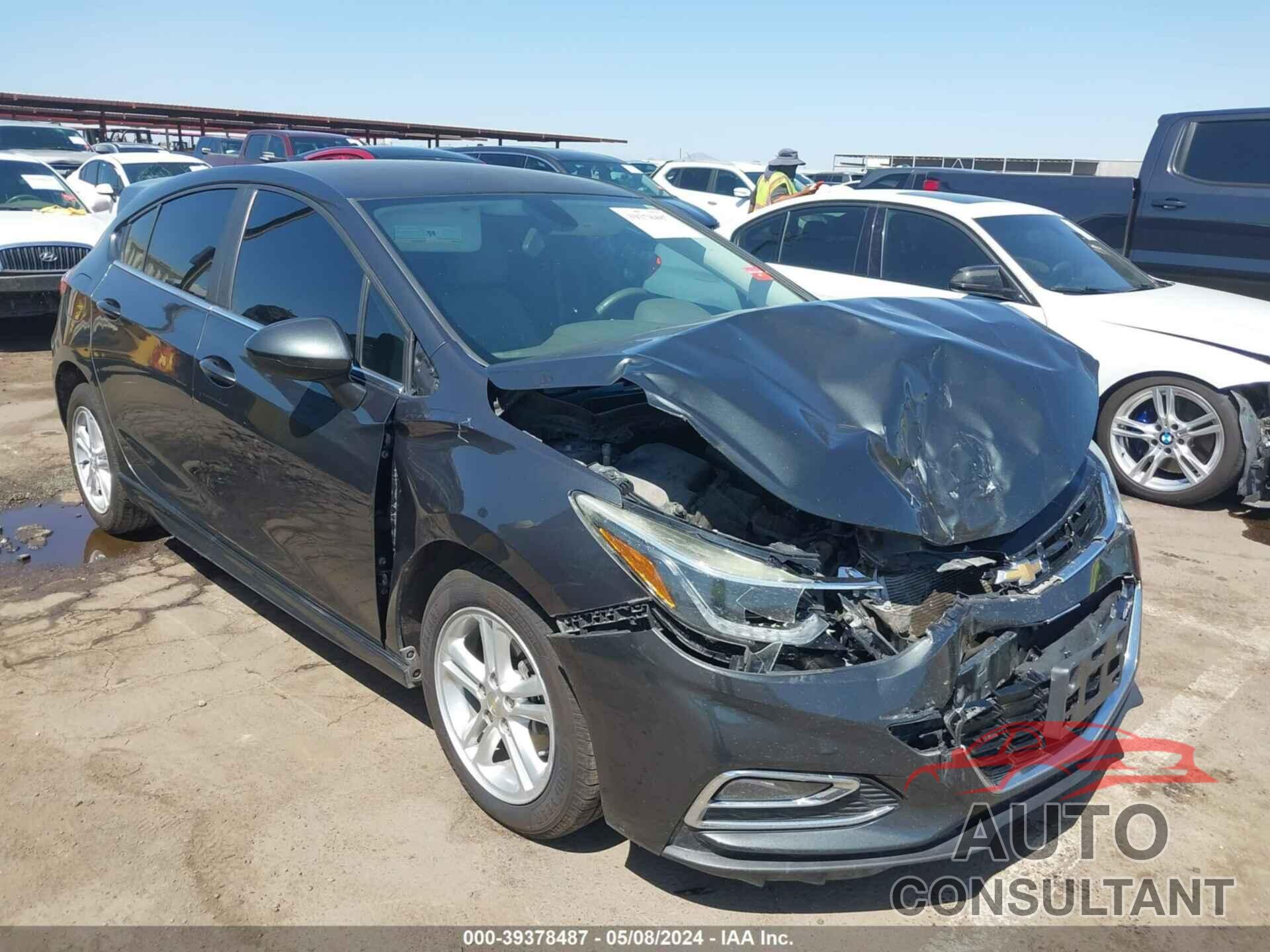 CHEVROLET CRUZE 2018 - 3G1BE6SM2JS599581