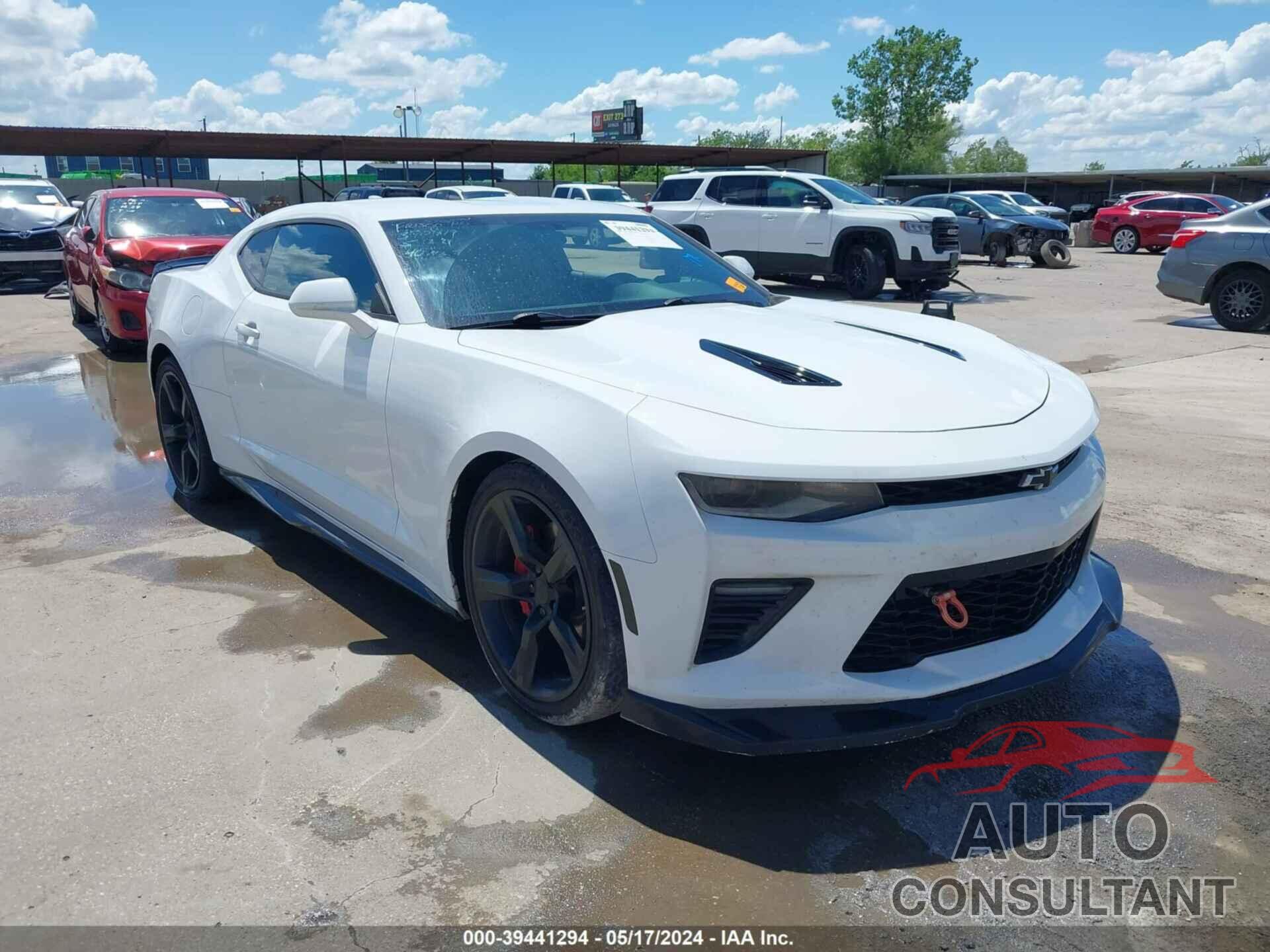 CHEVROLET CAMARO 2017 - 1G1FE1R70H0140457