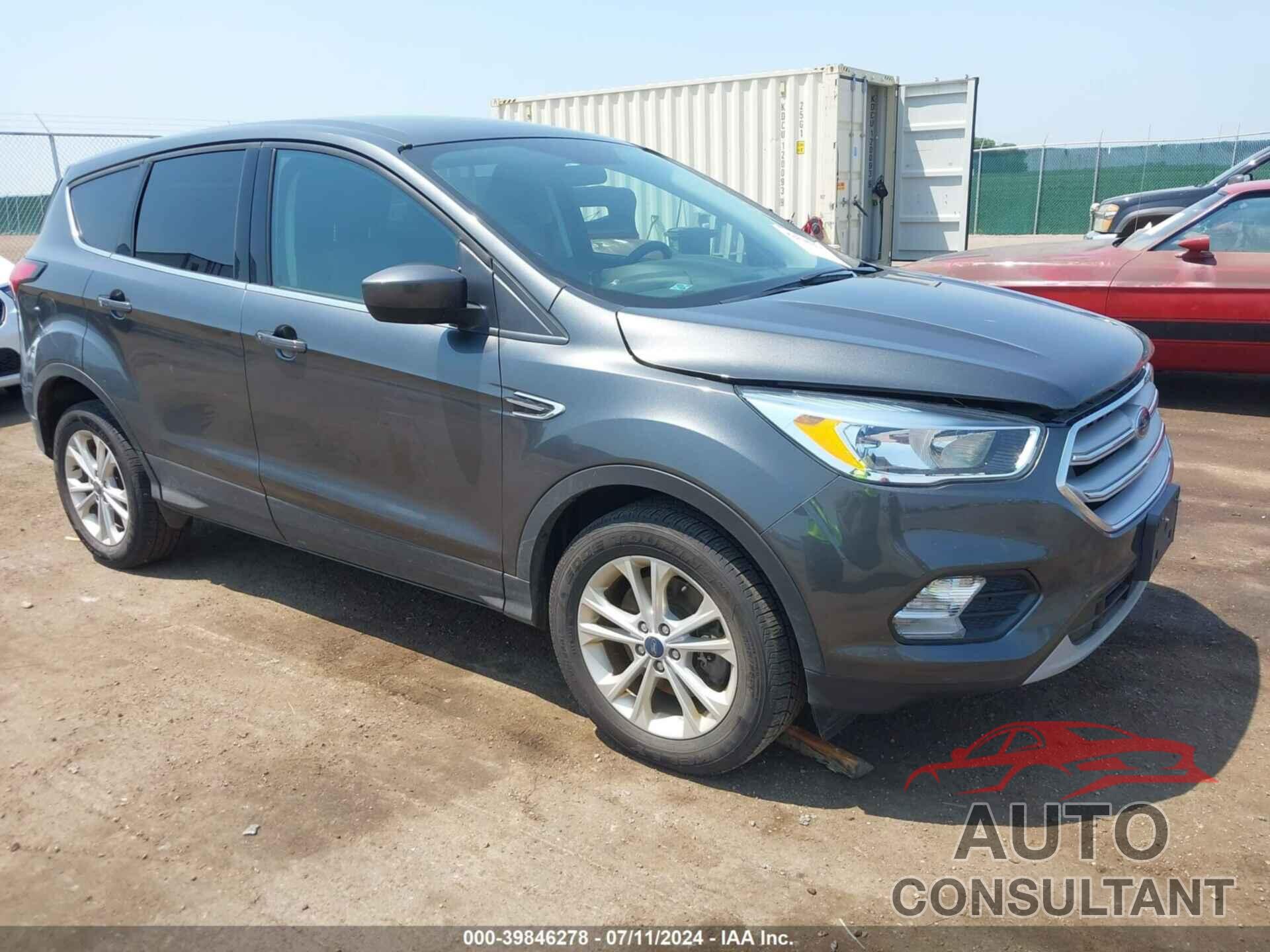 FORD ESCAPE 2019 - 1FMCU9GD1KUA13815