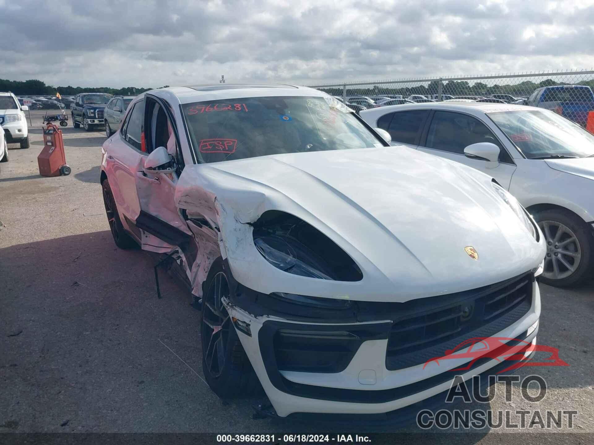 PORSCHE MACAN 2023 - WP1AA2A50PLB00727