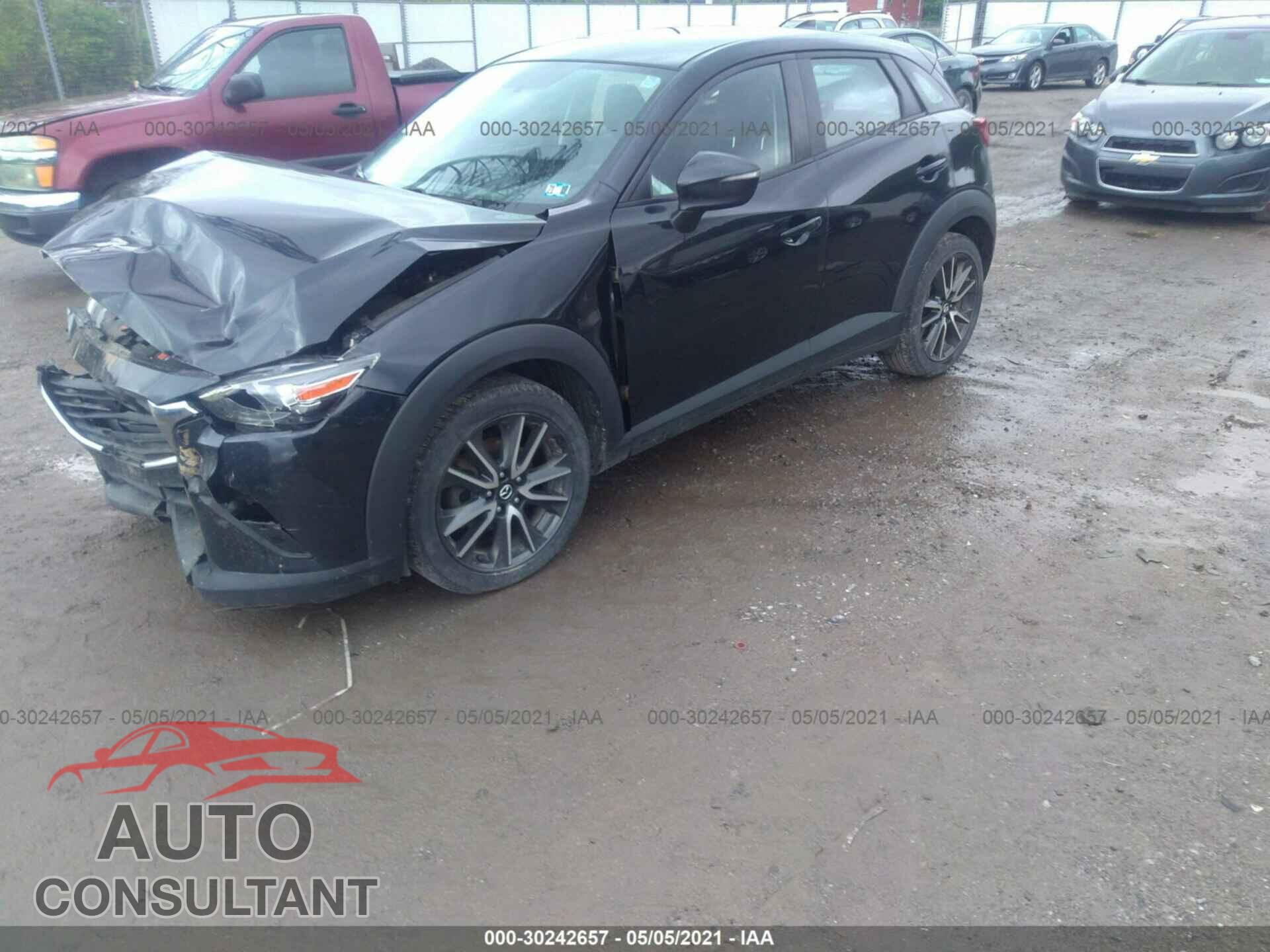 MAZDA CX-3 2017 - JM1DKFC7XH0141872
