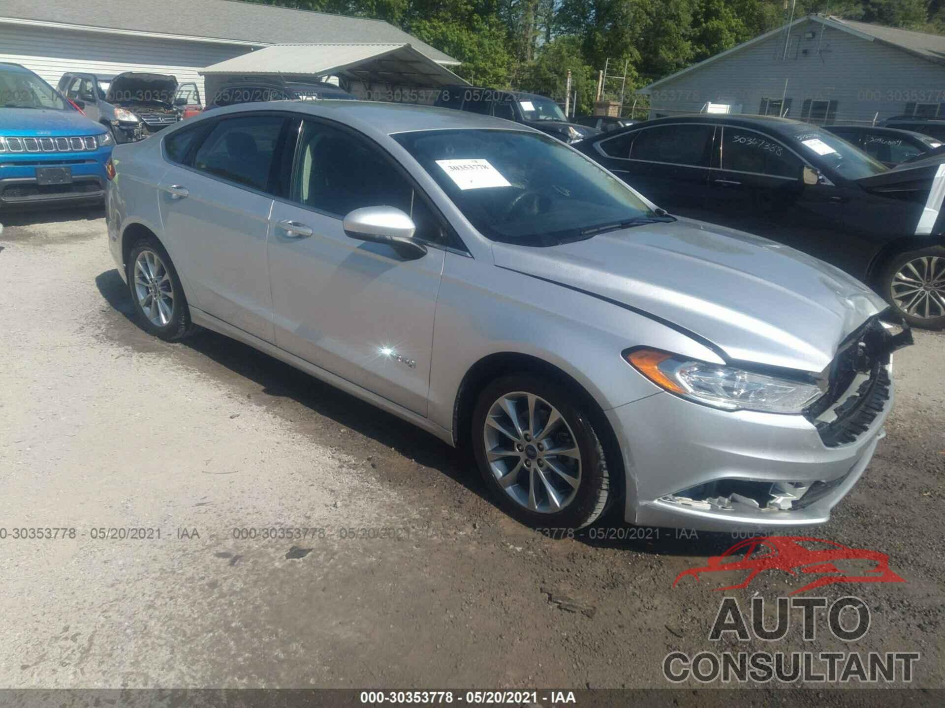 FORD FUSION 2017 - 3FA6P0LU5HR385805