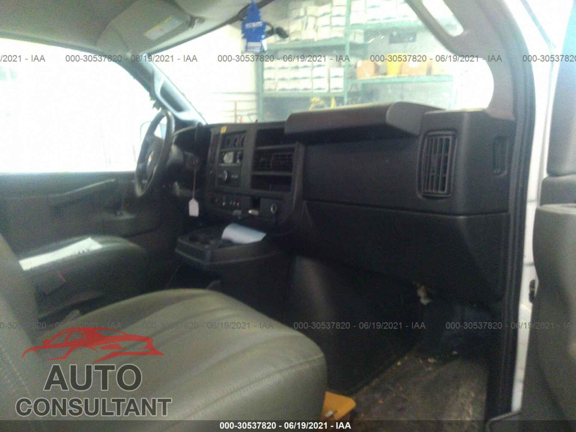CHEVROLET EXPRESS CARGO VAN 2017 - 1GCWGAFF3H1344662