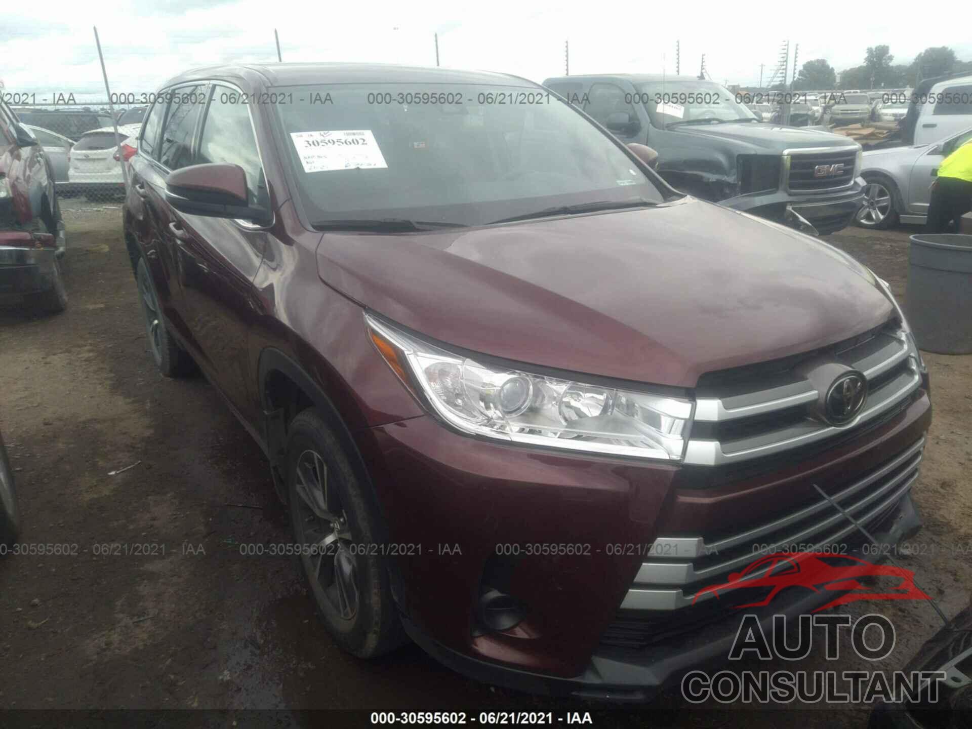 TOYOTA HIGHLANDER 2018 - 5TDZZRFH9JS246042