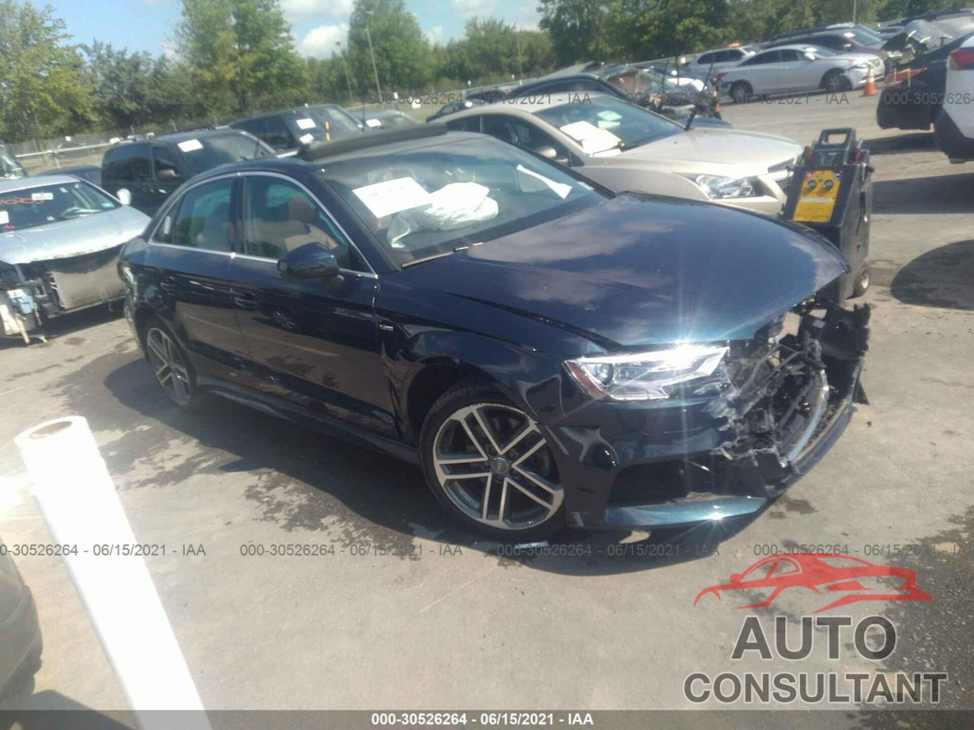 AUDI A3 SEDAN 2018 - WAUJ8GFF5J1005950