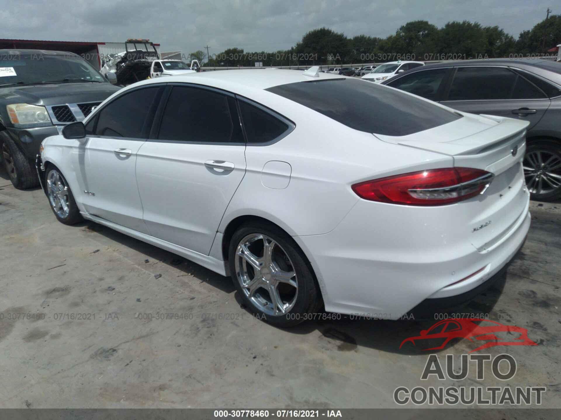 FORD FUSION HYBRID 2019 - 3FA6P0RU5KR118632