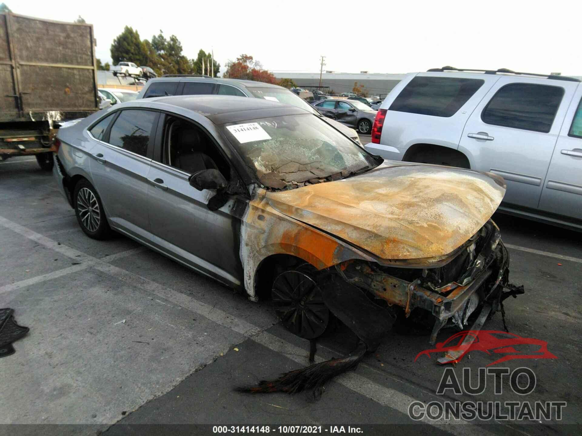 VOLKSWAGEN JETTA 2019 - 3VWE57BU0KM174664