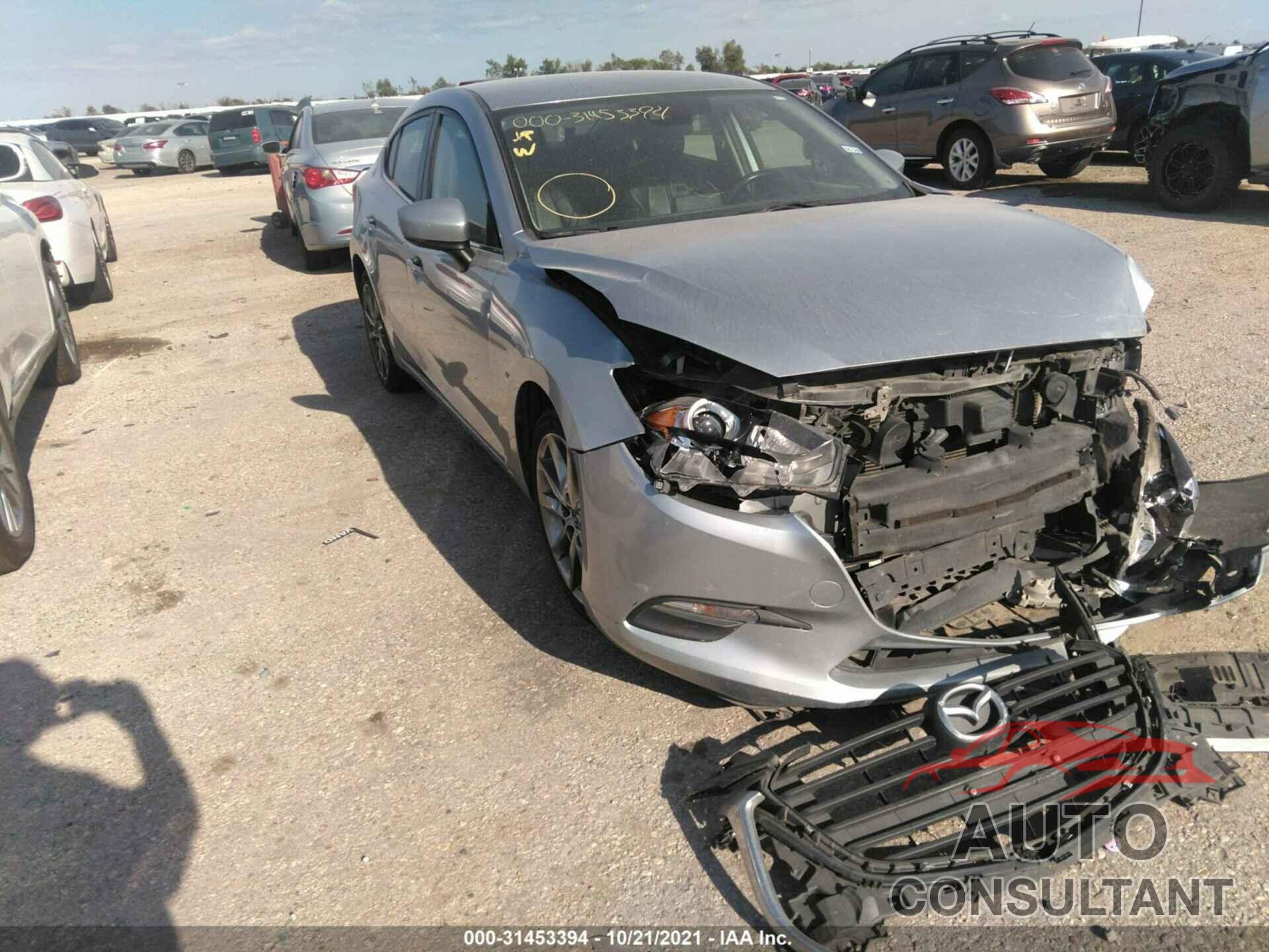 MAZDA MAZDA3 4-DOOR 2018 - 3MZBN1V37JM202980
