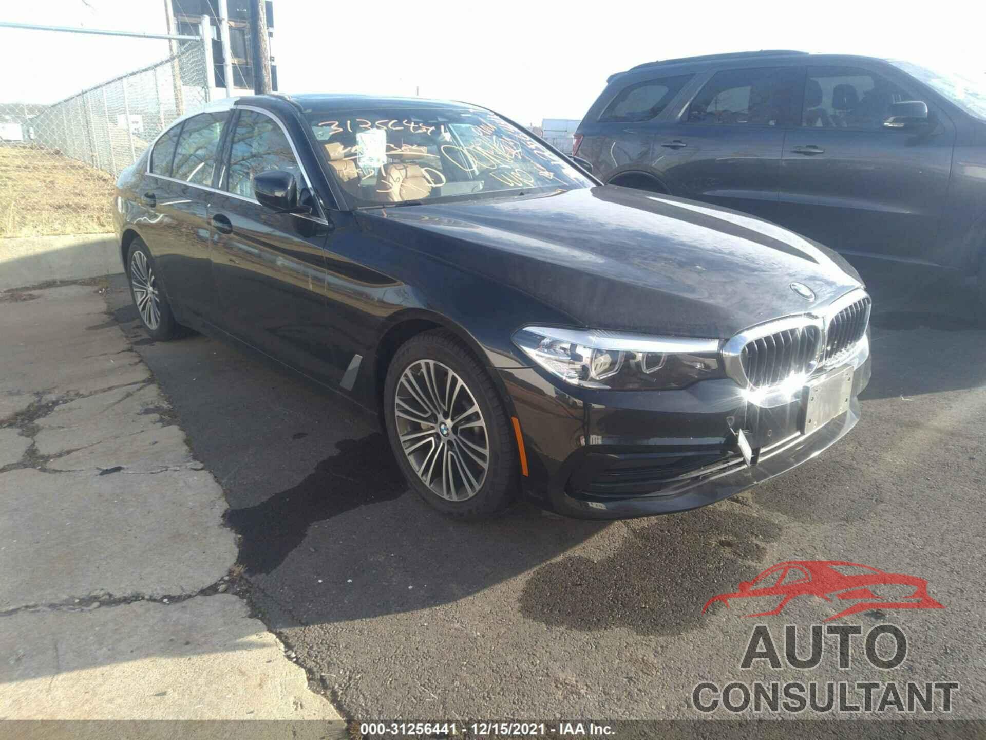 BMW 5 SERIES 2019 - WBAJA7C5XKWC77448