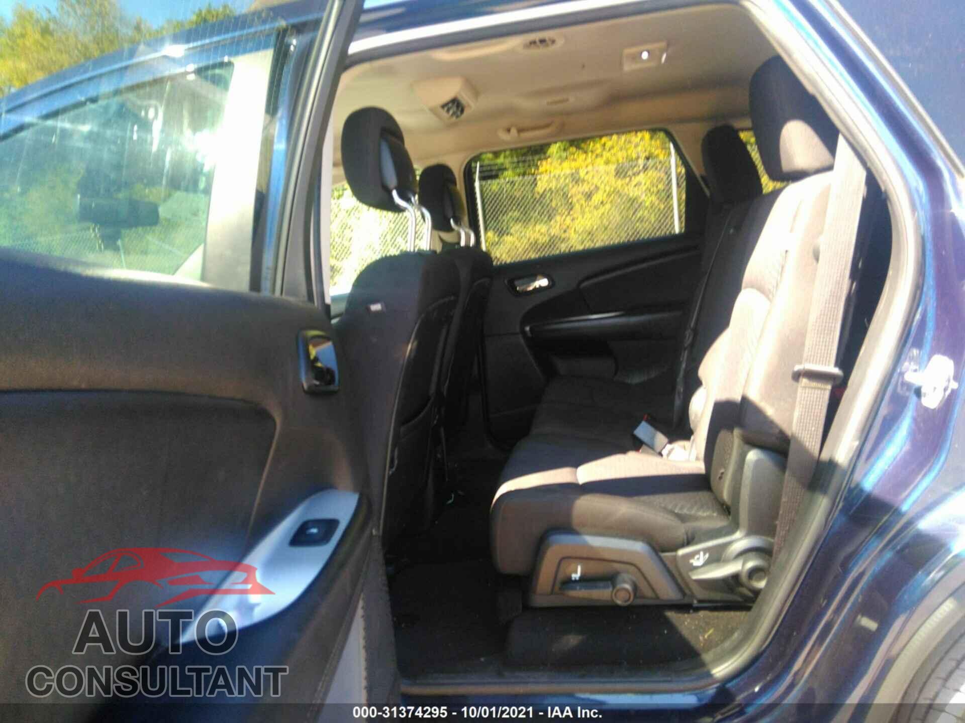 DODGE JOURNEY 2017 - 3C4PDCBG8HT677052