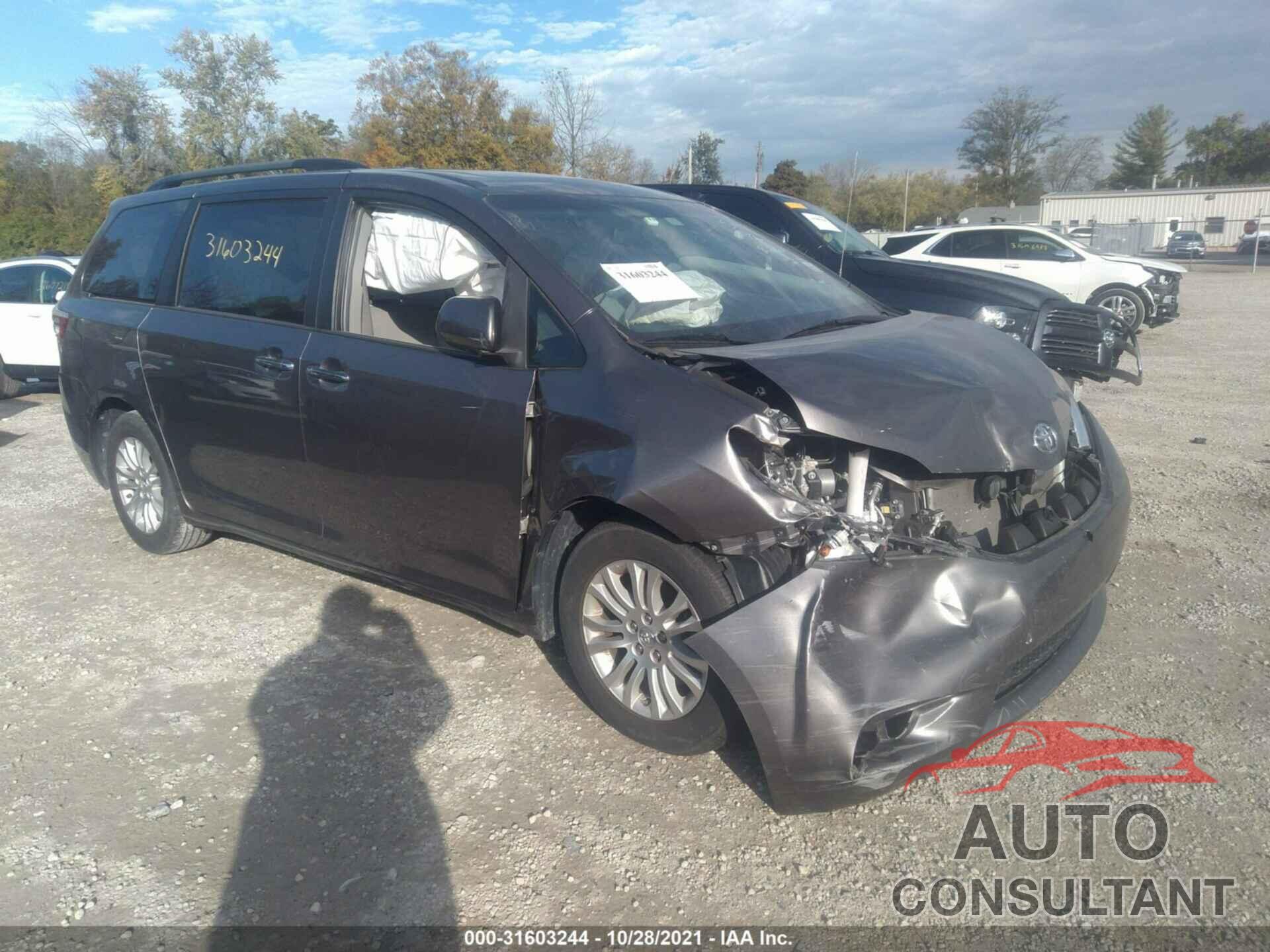 TOYOTA SIENNA 2017 - 5TDYZ3DC9HS781849