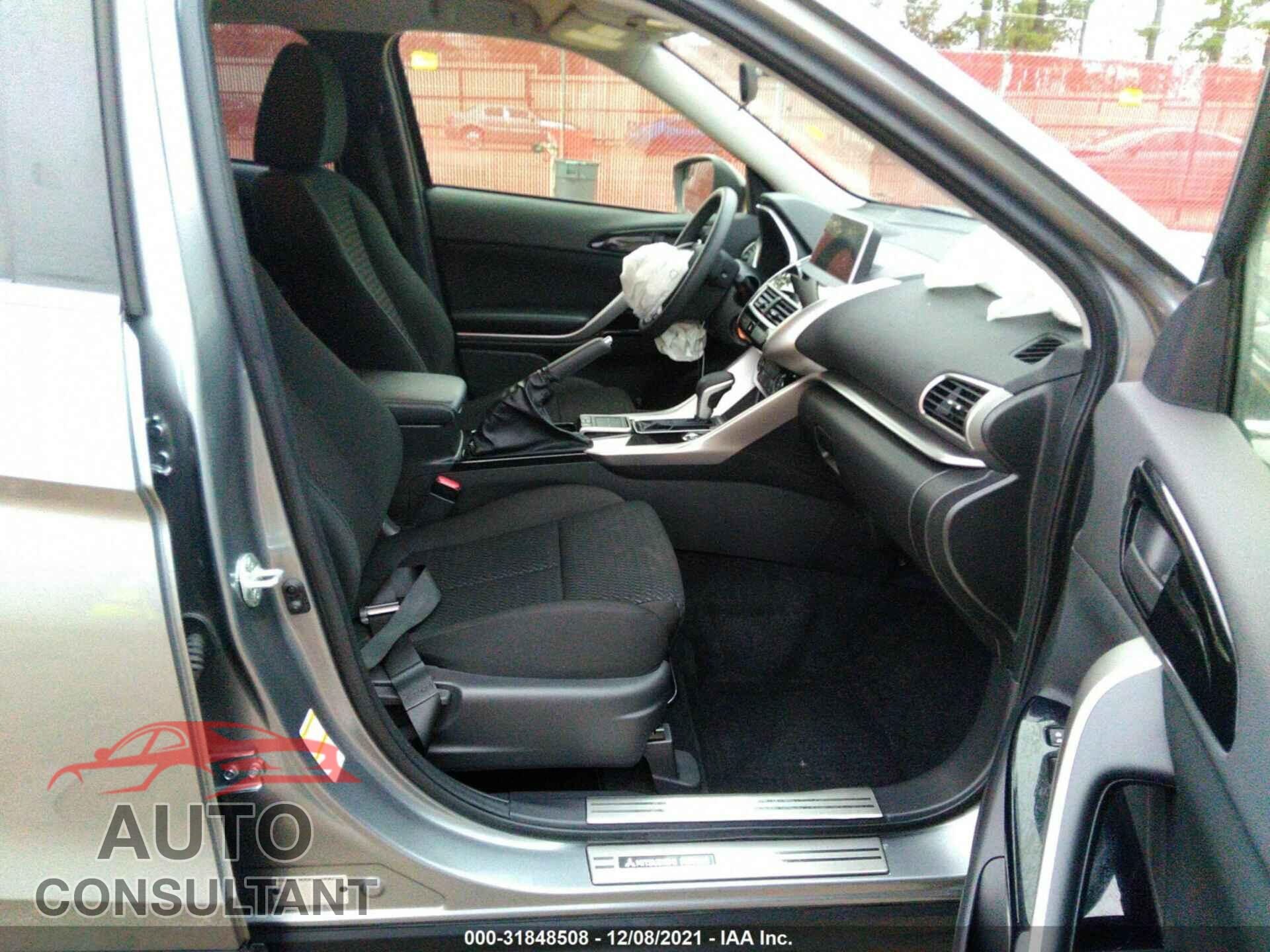 MITSUBISHI ECLIPSE CROSS 2019 - JA4AT4AA3KZ018530