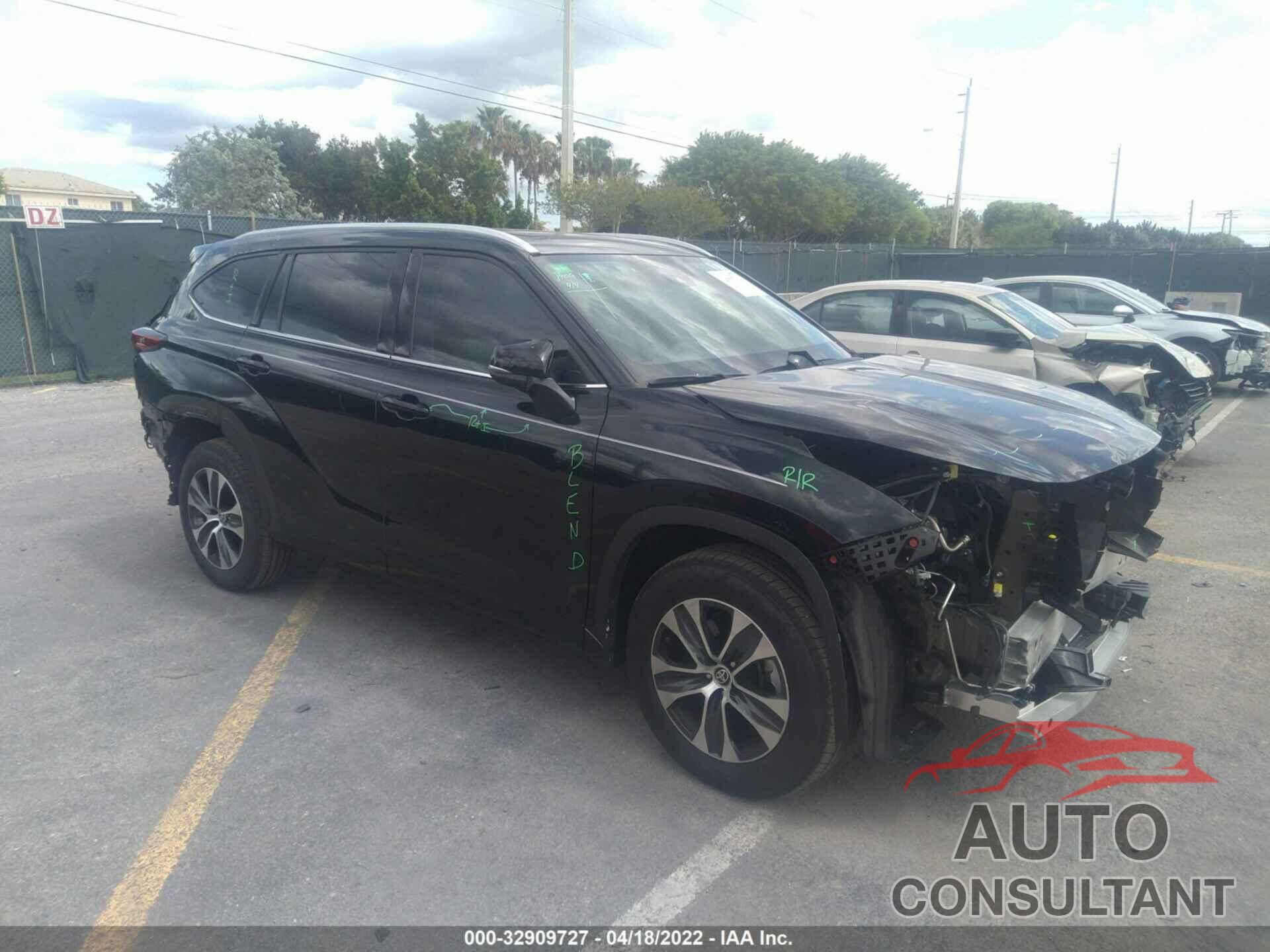 TOYOTA HIGHLANDER 2022 - 5TDGZRAH7NS543444